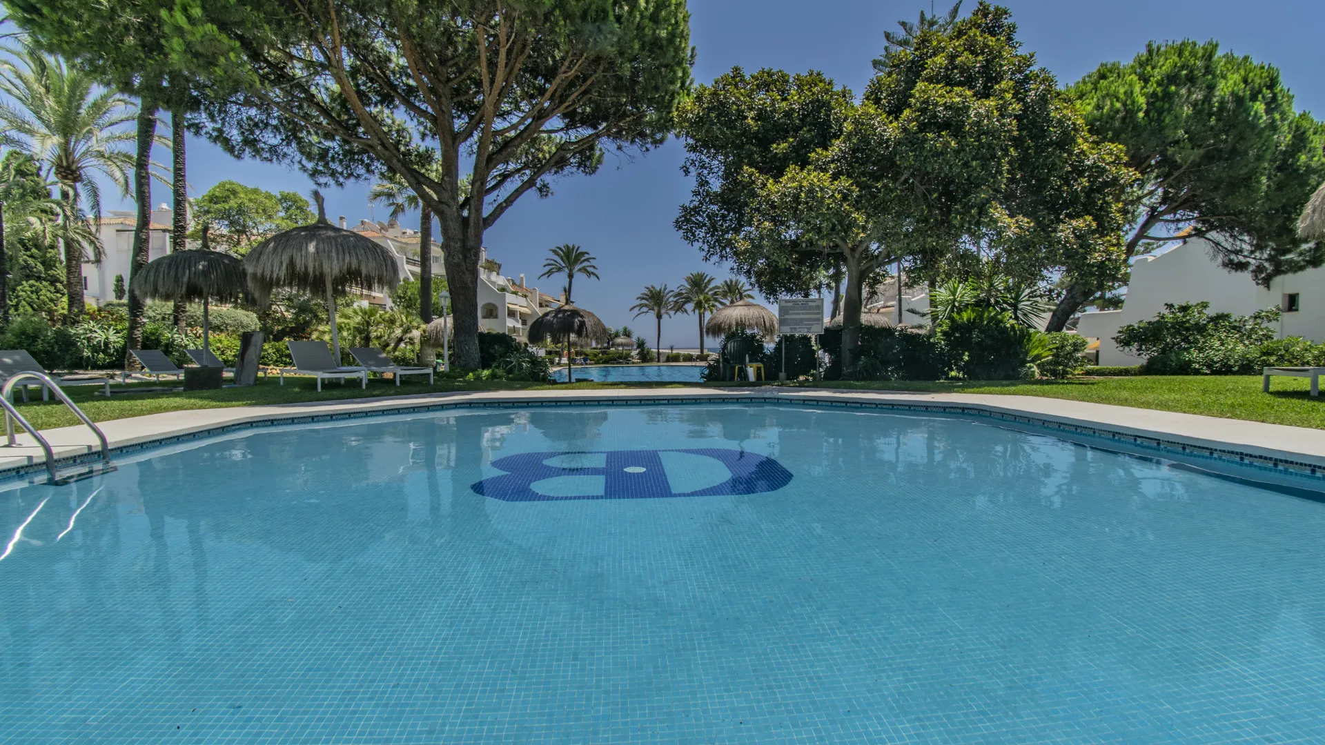 Coral Beach, adosado con 4 dormitorios en venta