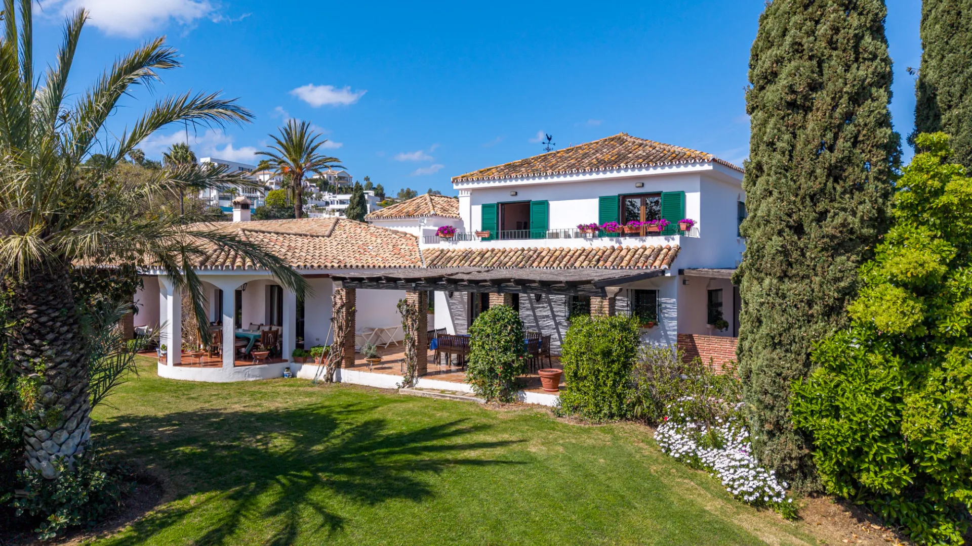 Villa con 6 dormitorios en venta en Mijas Costa