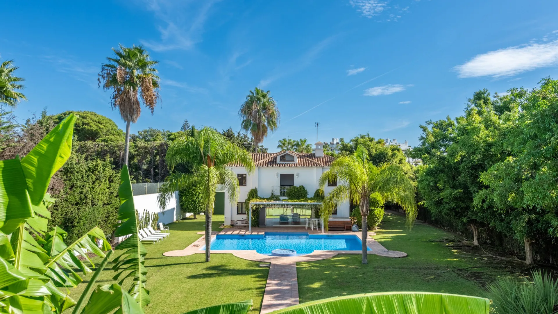 Guadalmina Baja, villa en venta