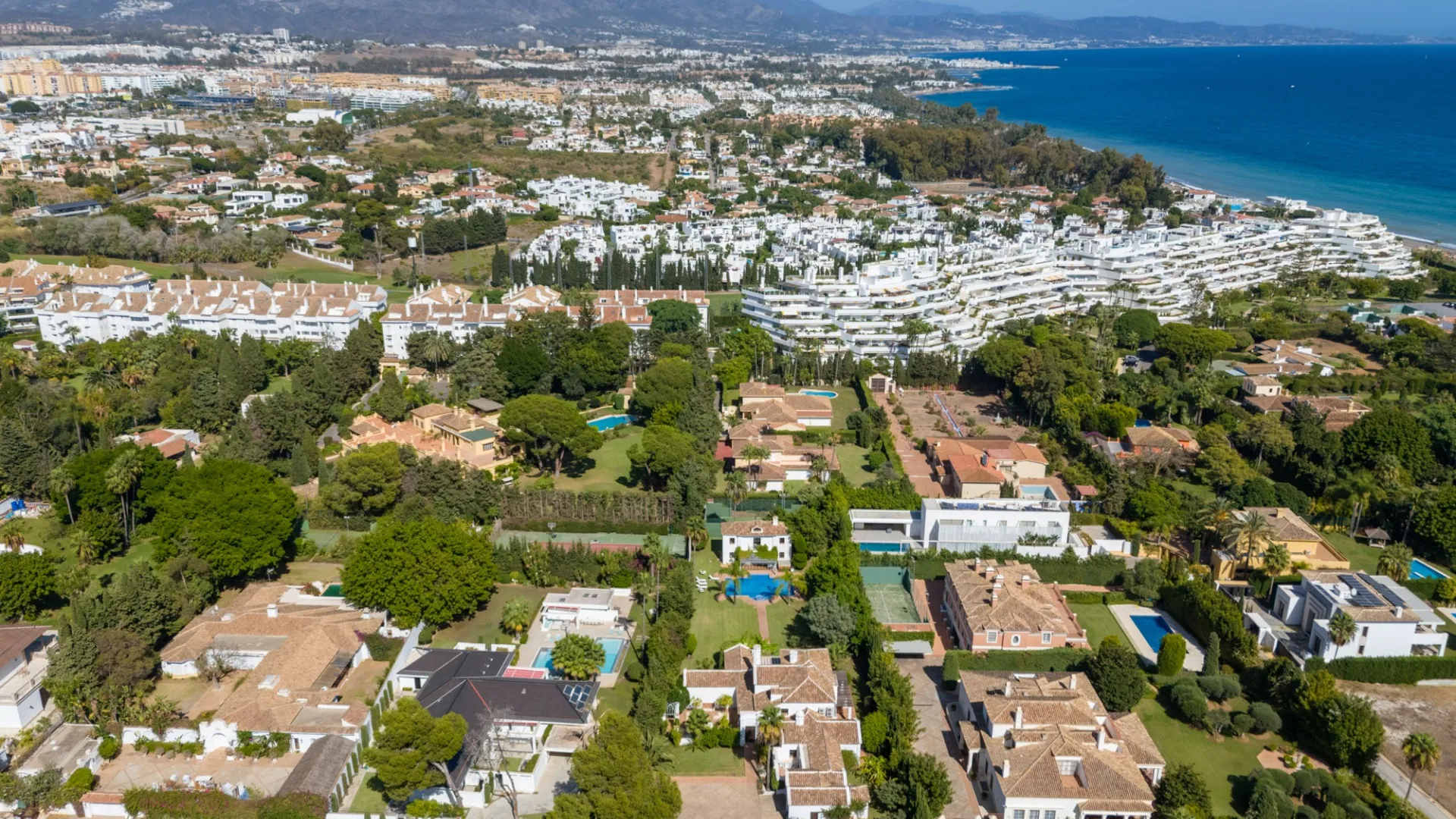 Guadalmina Baja, villa en venta