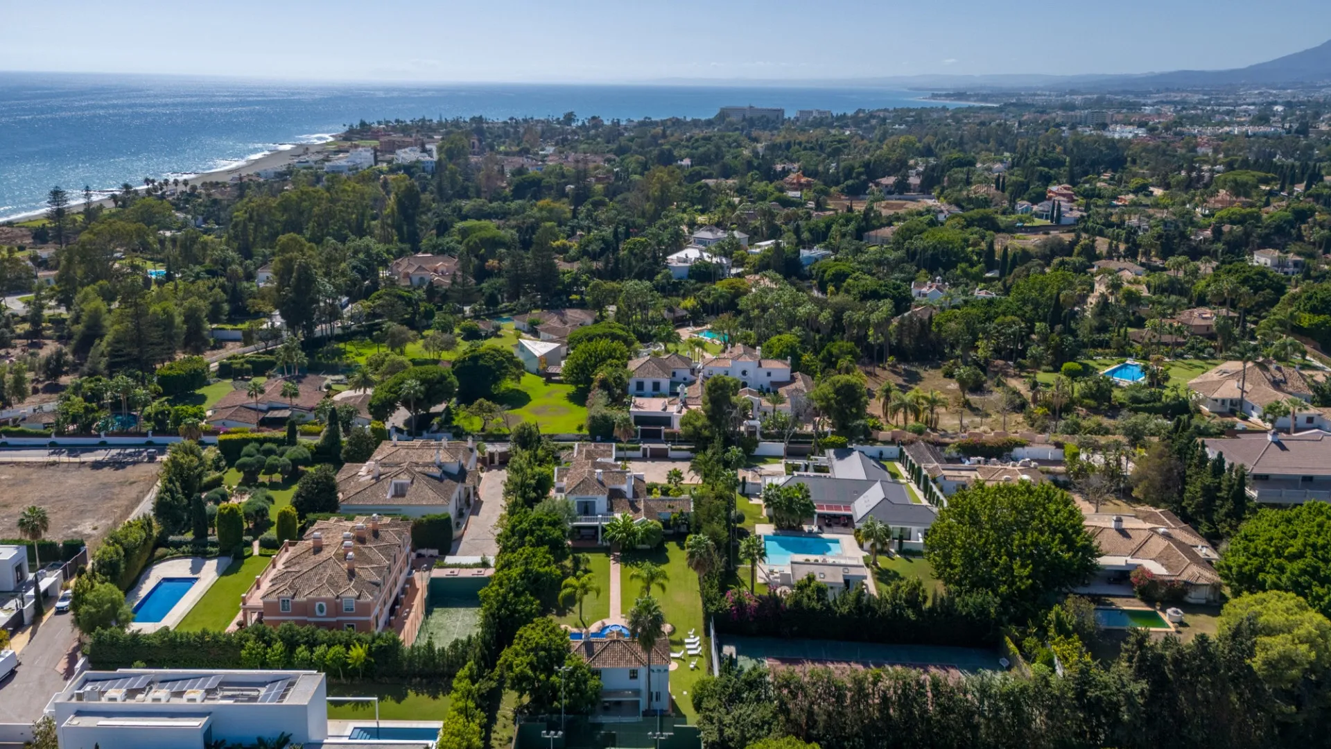 Guadalmina Baja, villa en venta