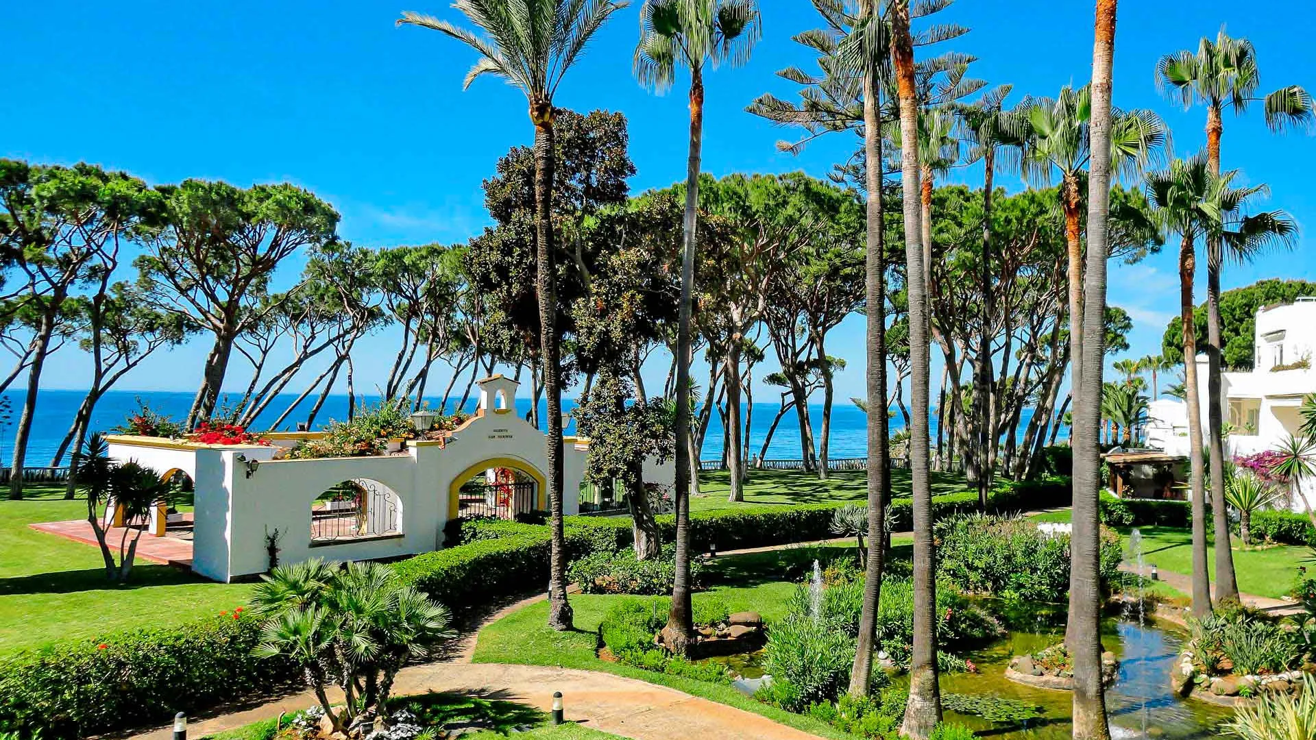1 bedroom apartment for sale in Alhambra del Mar