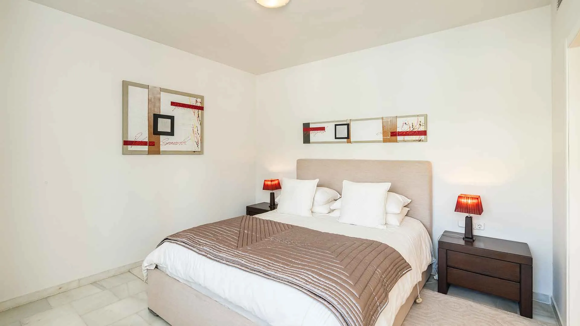 1 bedroom apartment for sale in Alhambra del Mar