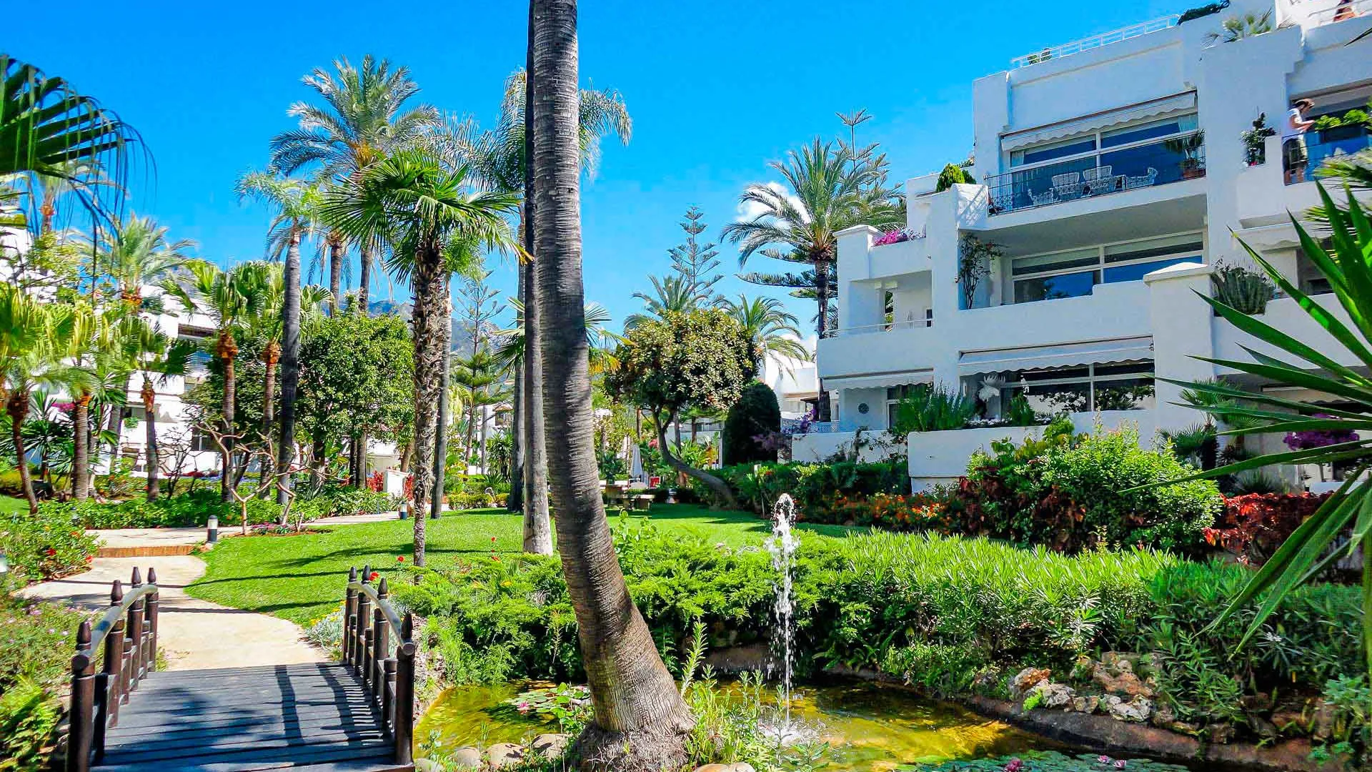 1 bedroom apartment for sale in Alhambra del Mar
