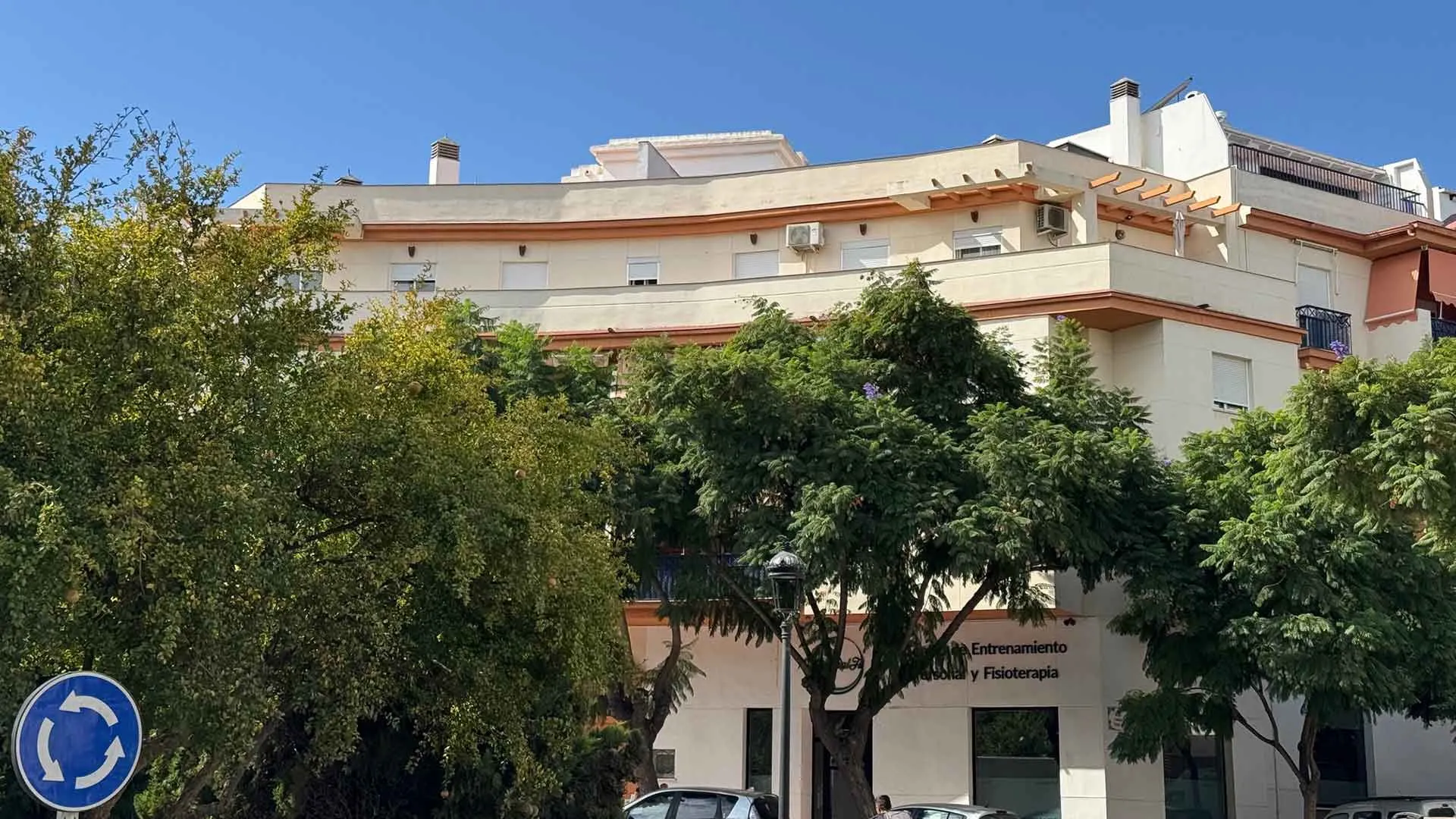 Penthouse with 4 bedrooms for sale in Estepona Centre