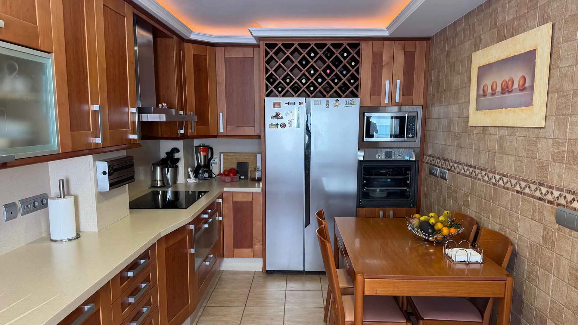 Penthouse with 4 bedrooms for sale in Estepona Centre