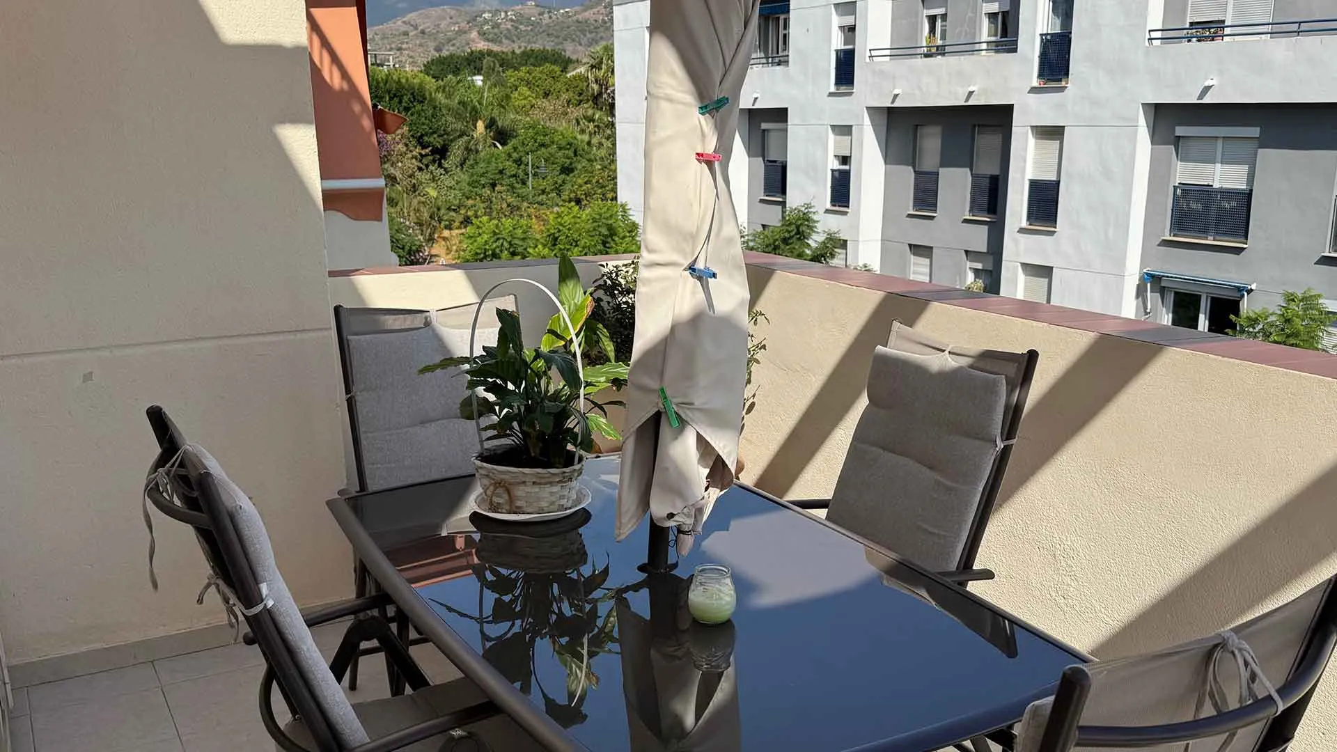 Penthouse with 4 bedrooms for sale in Estepona Centre