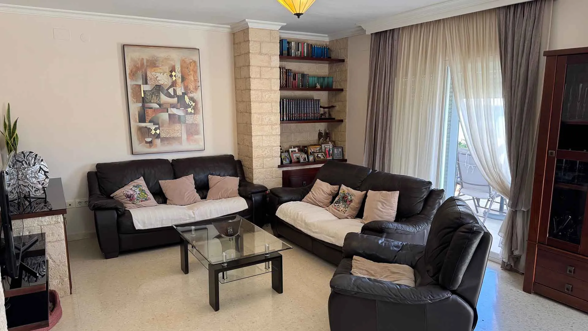 Penthouse with 4 bedrooms for sale in Estepona Centre