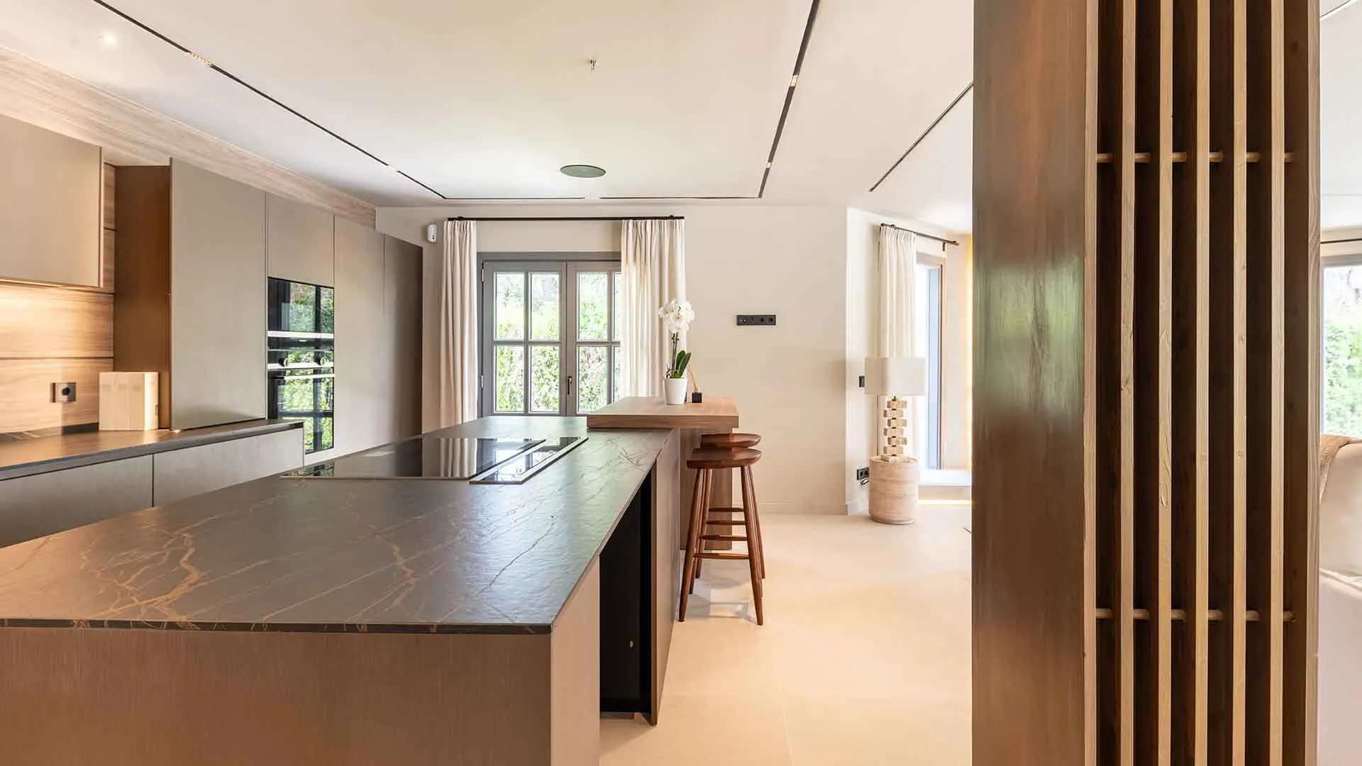 Villa a la venta de 5 dormitorios en Atalaya Golf