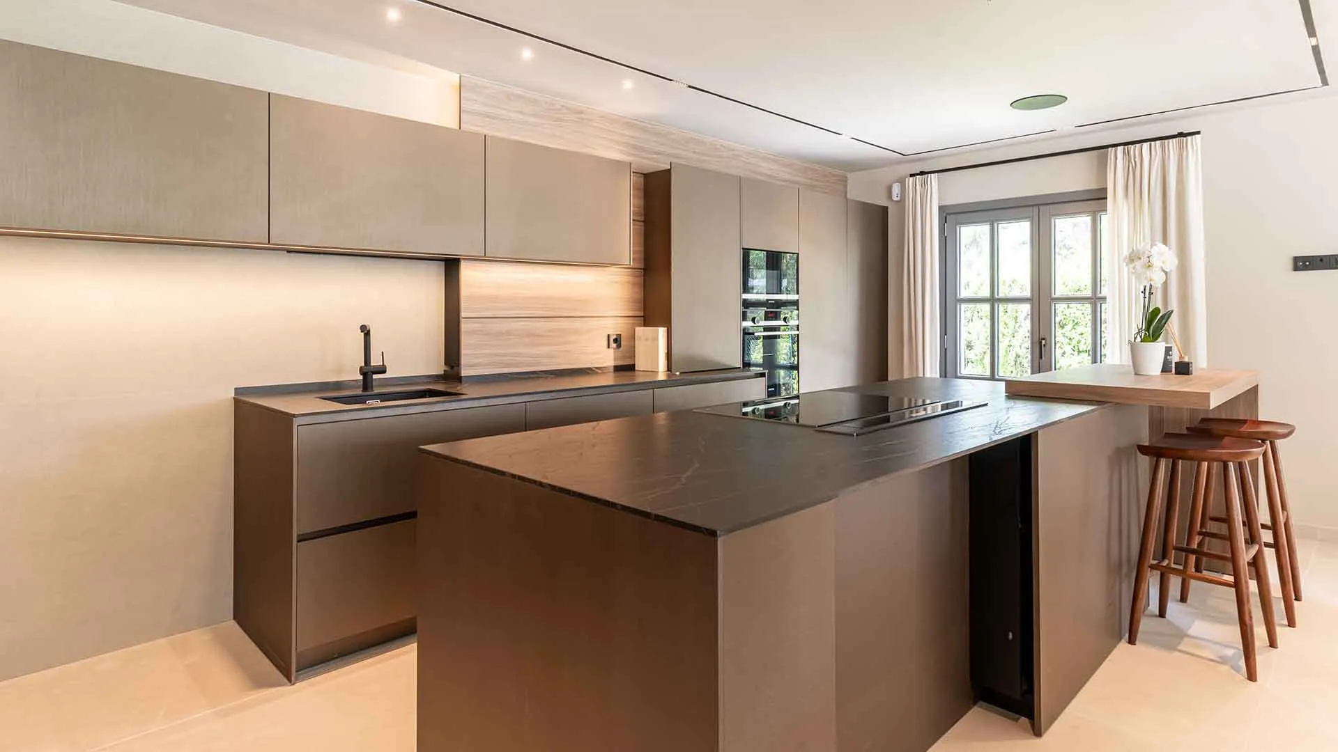 Villa a la venta de 5 dormitorios en Atalaya Golf