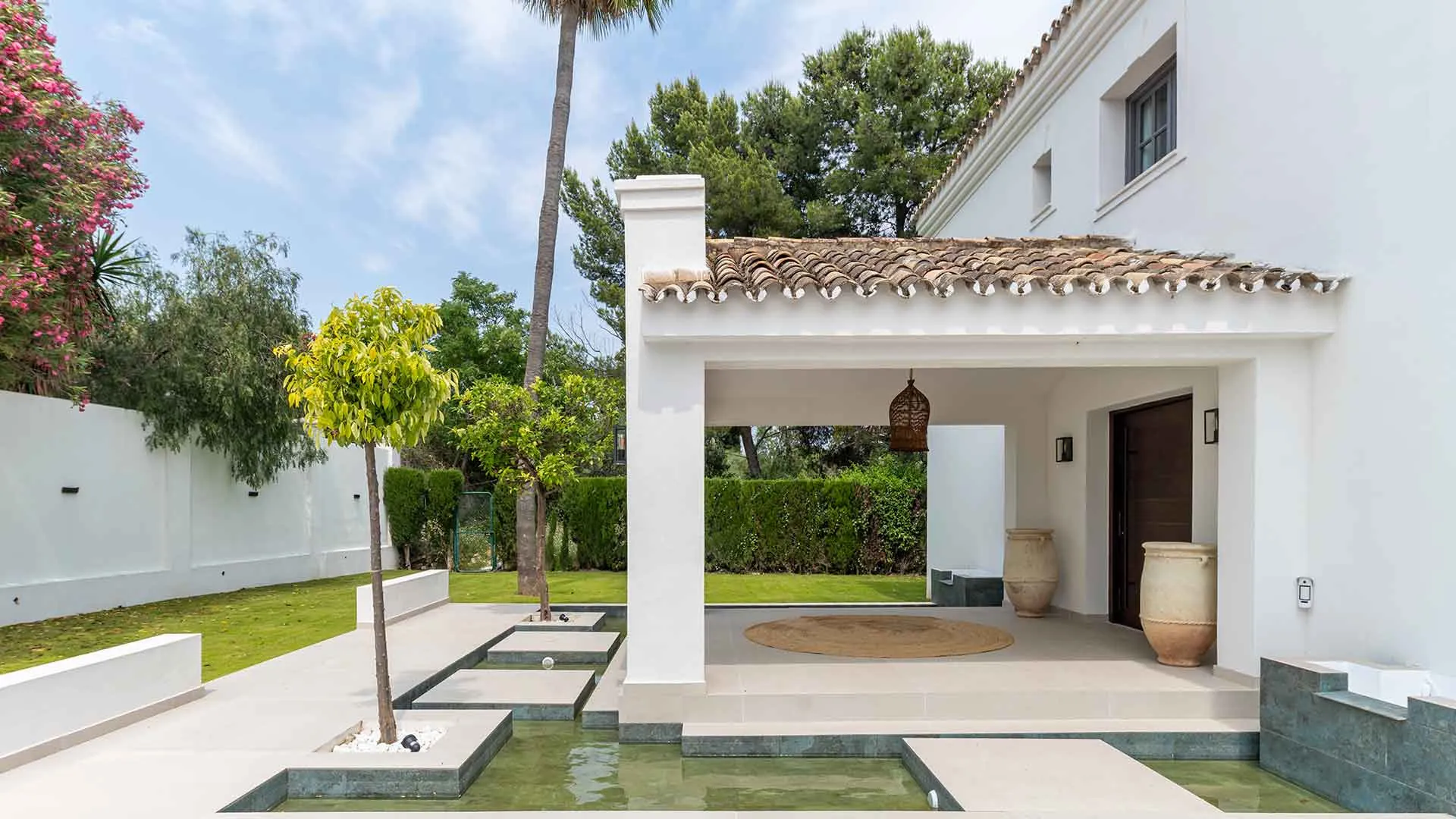 Villa a la venta de 5 dormitorios en Atalaya Golf