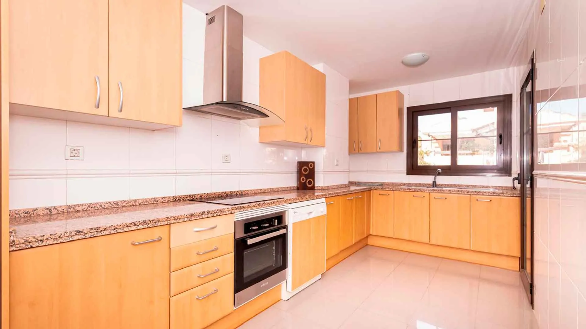 Buy Hacienda del Sol 4 bedrooms apartment
