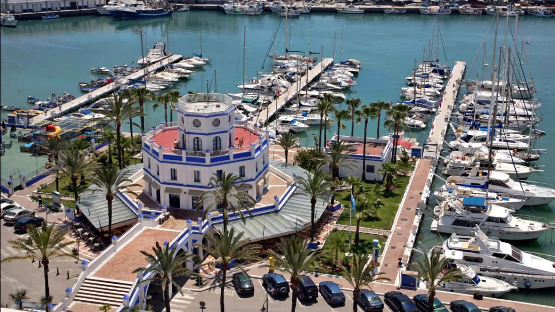 Buy Hacienda del Sol 4 bedrooms apartment