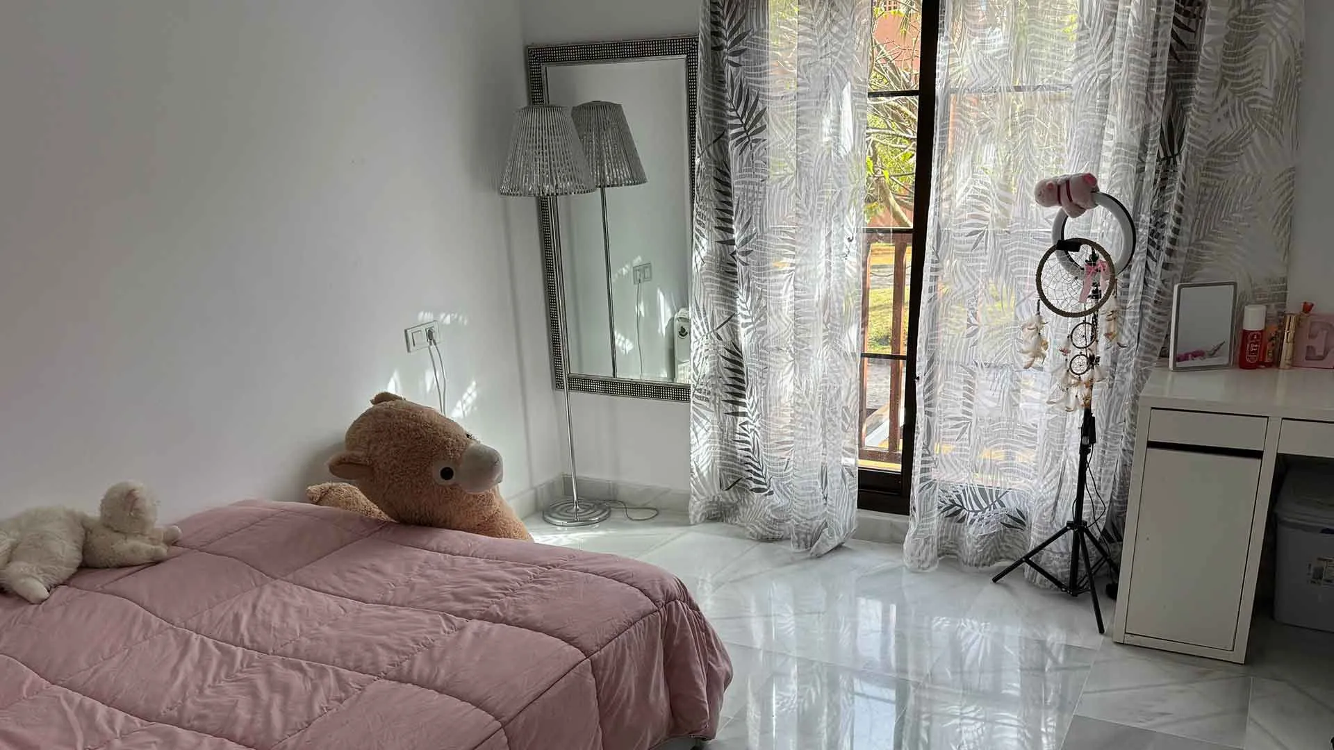 Buy Hacienda del Sol 4 bedrooms apartment