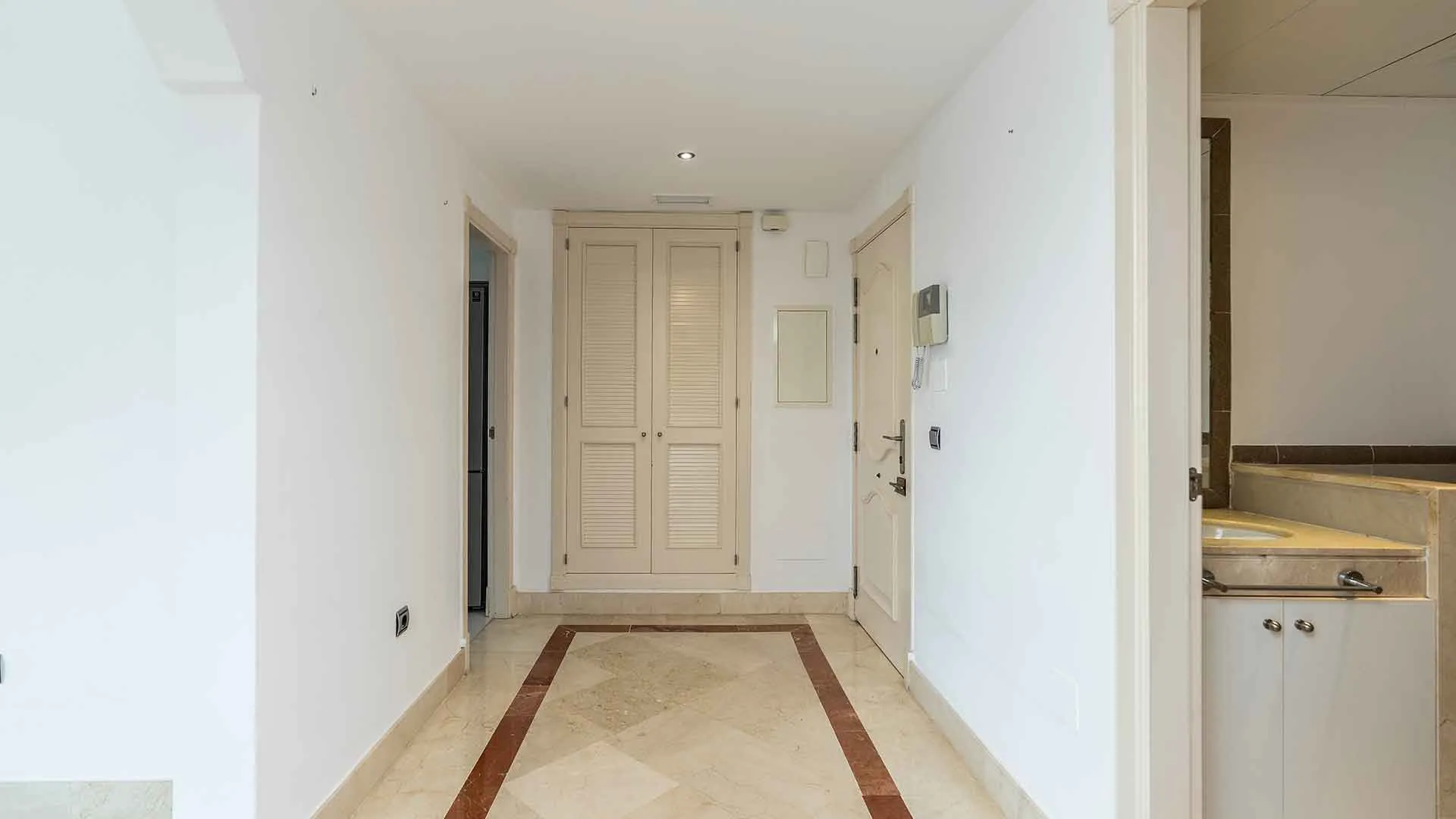 For sale Jardín del Mediterráneo apartment with 3 bedrooms