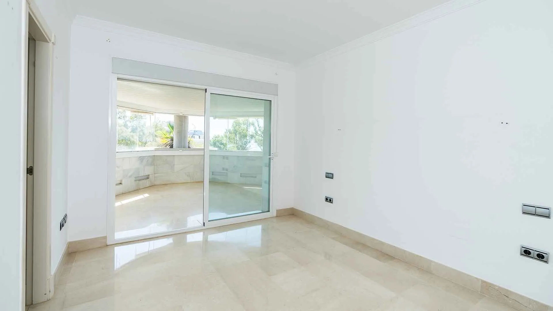 For sale Jardín del Mediterráneo apartment with 3 bedrooms
