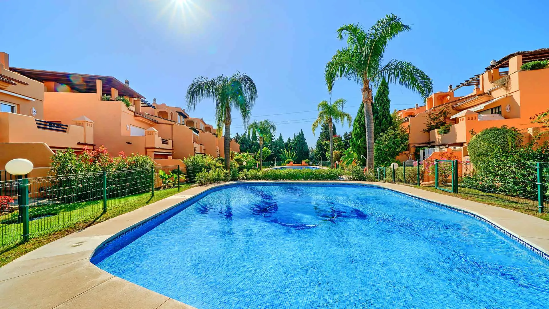 Adosado de 4 dormitorios en venta en Oasis de Nagüeles