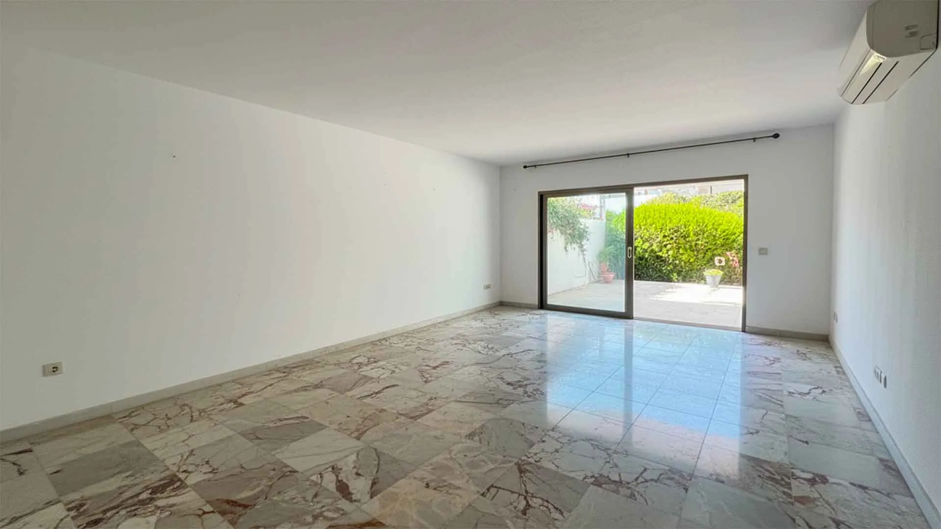 3 bedrooms town house for sale in Marberia