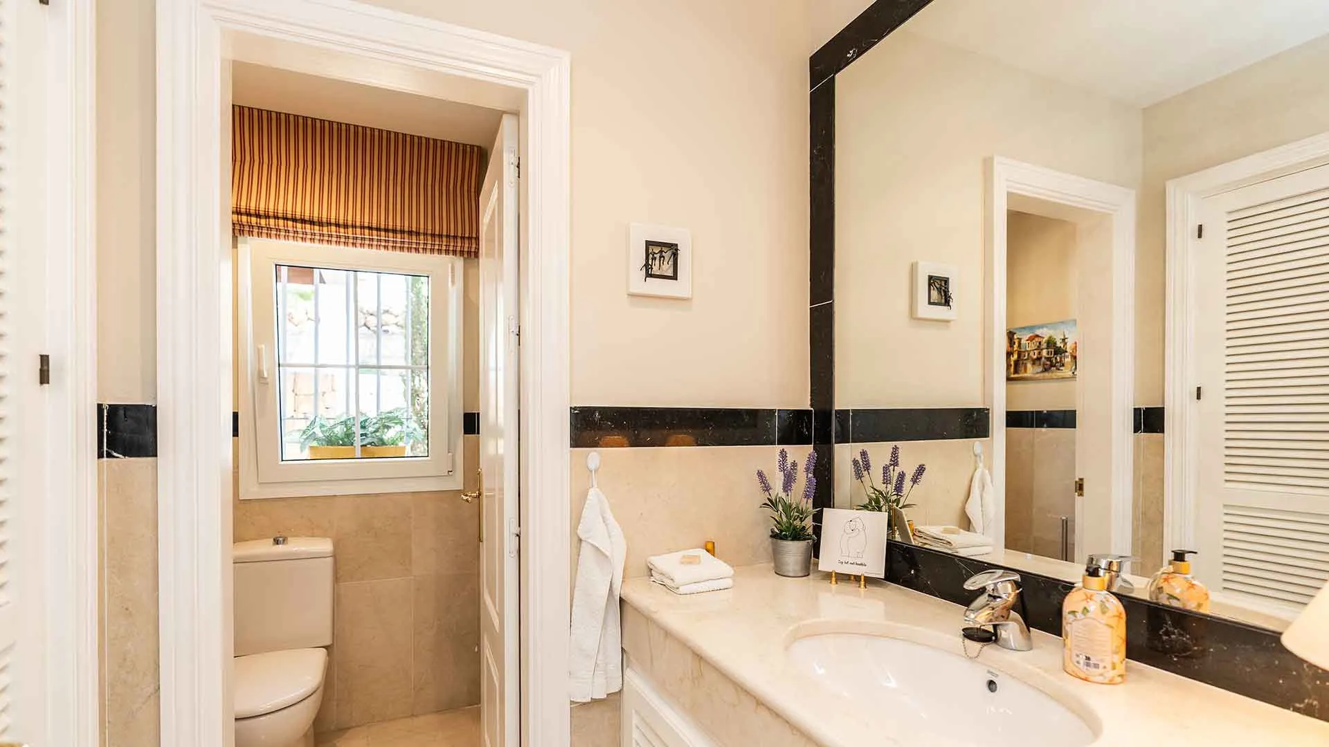 Comprar villa de 5 dormitorios en Sierra Blanca