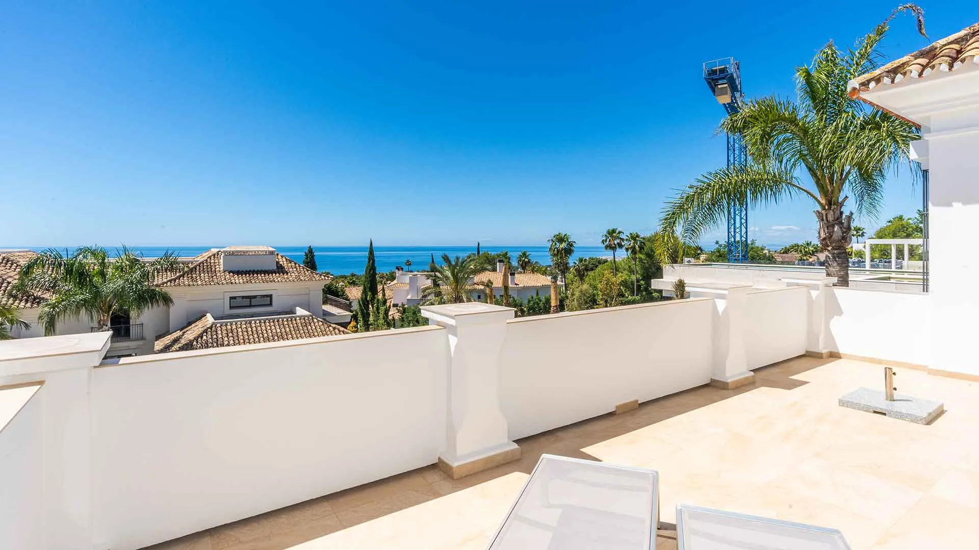 Comprar villa de 5 dormitorios en Sierra Blanca