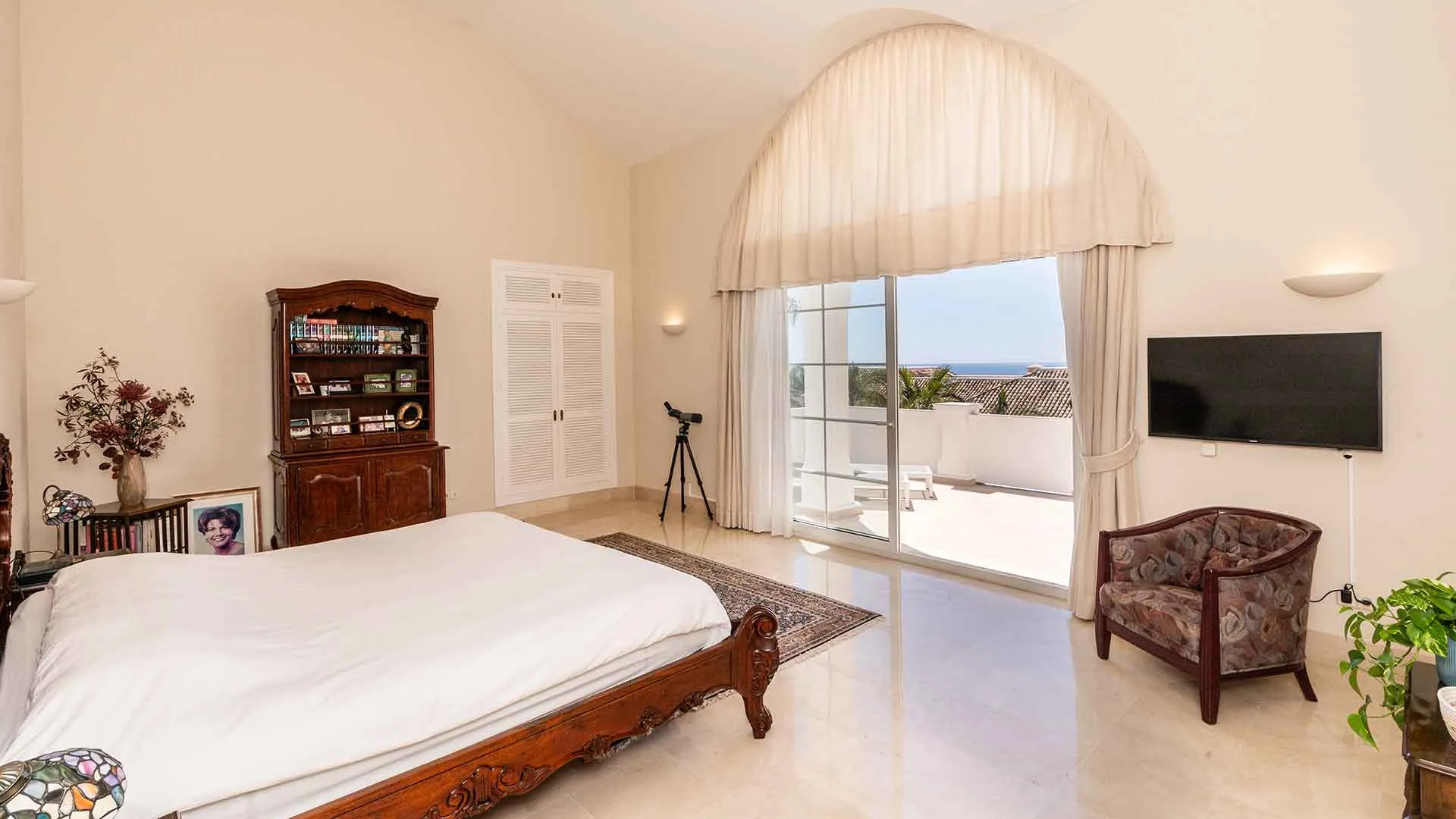 Comprar villa de 5 dormitorios en Sierra Blanca