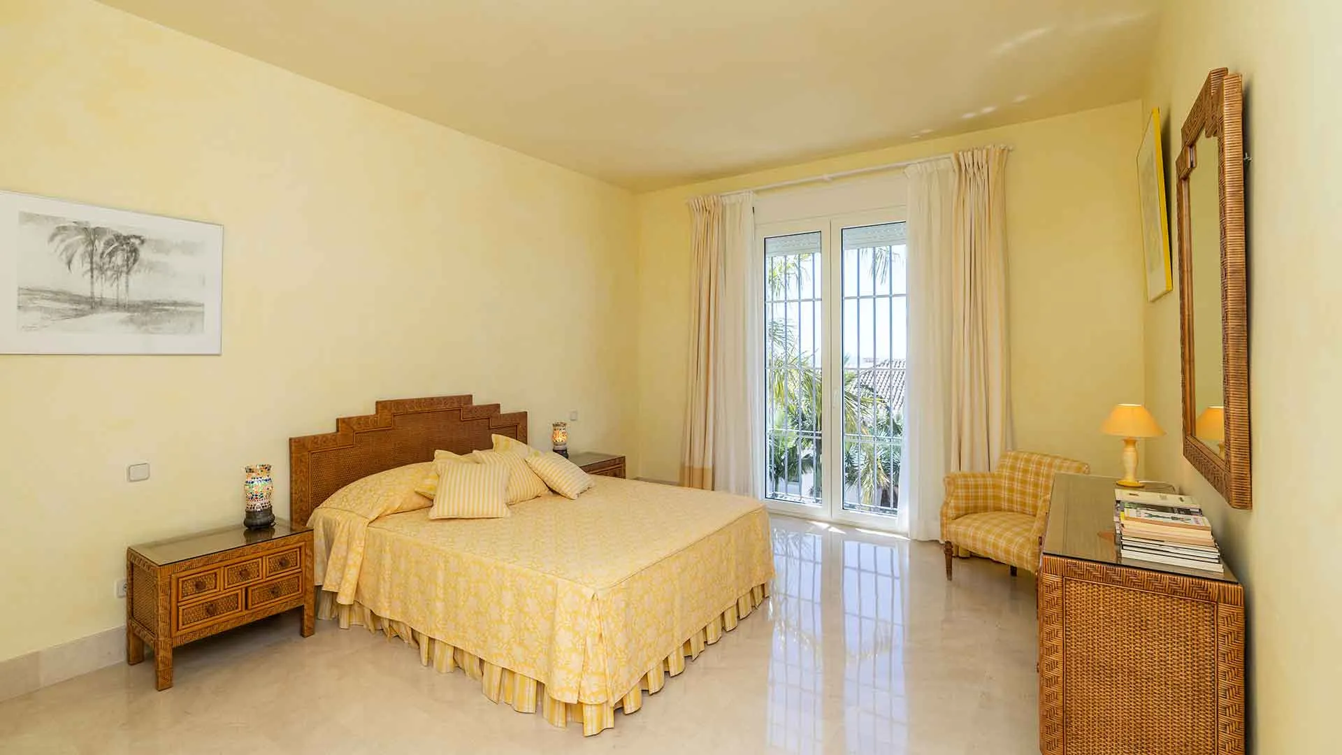 Comprar villa de 5 dormitorios en Sierra Blanca