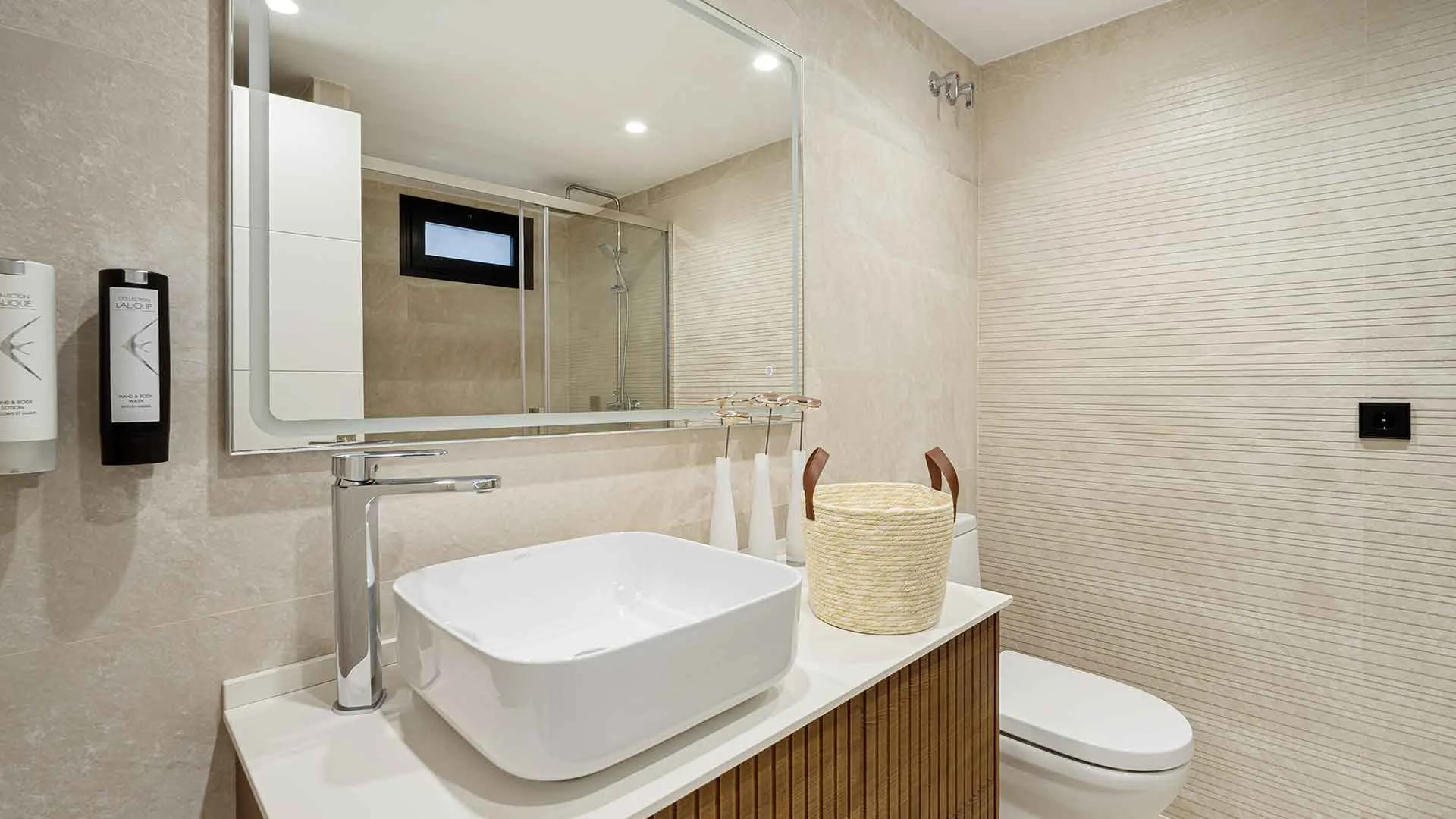 Villa with 5 bedrooms for sale in Las Lomas de Nueva Andalucia