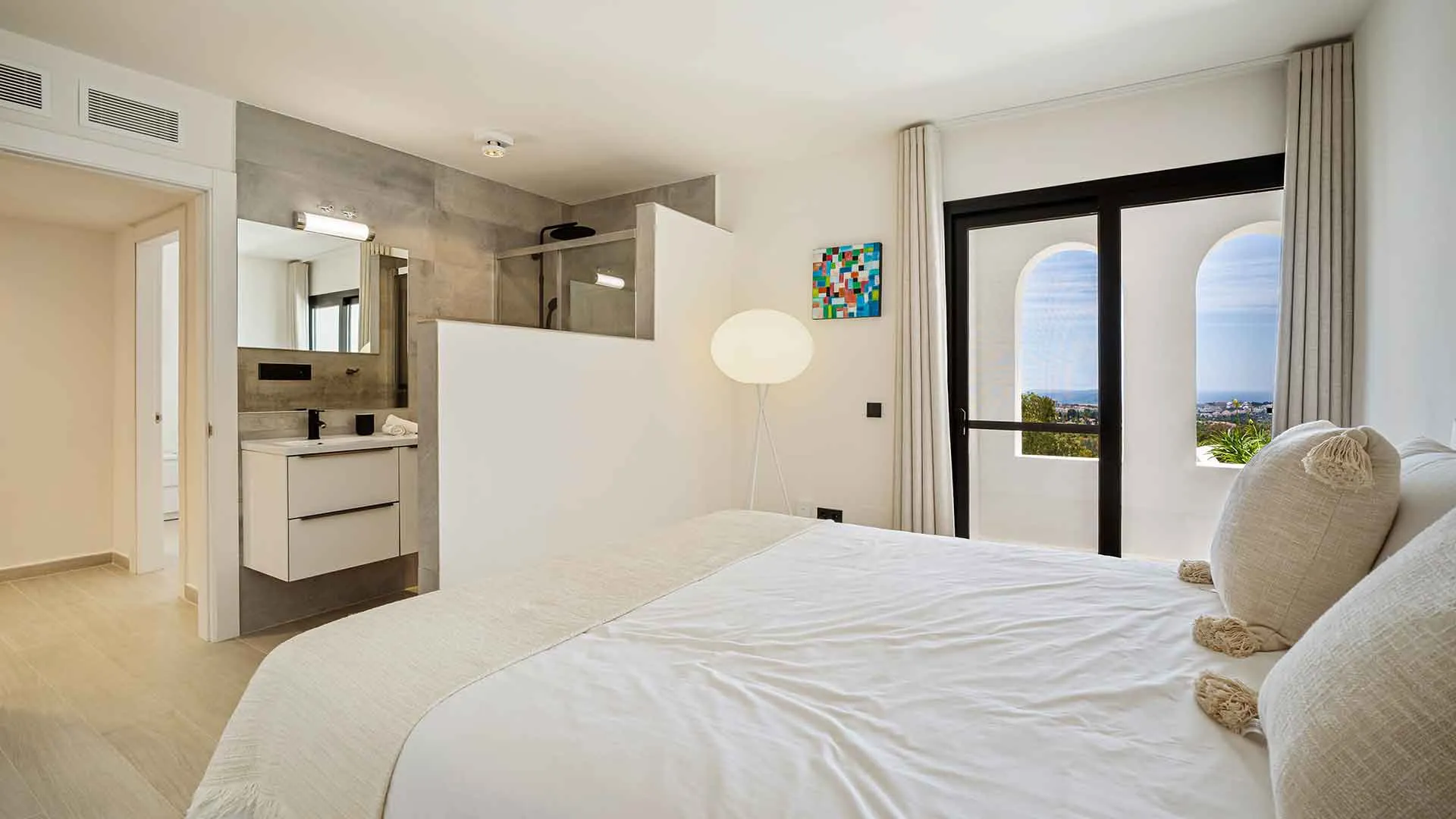 Villa with 5 bedrooms for sale in Las Lomas de Nueva Andalucia