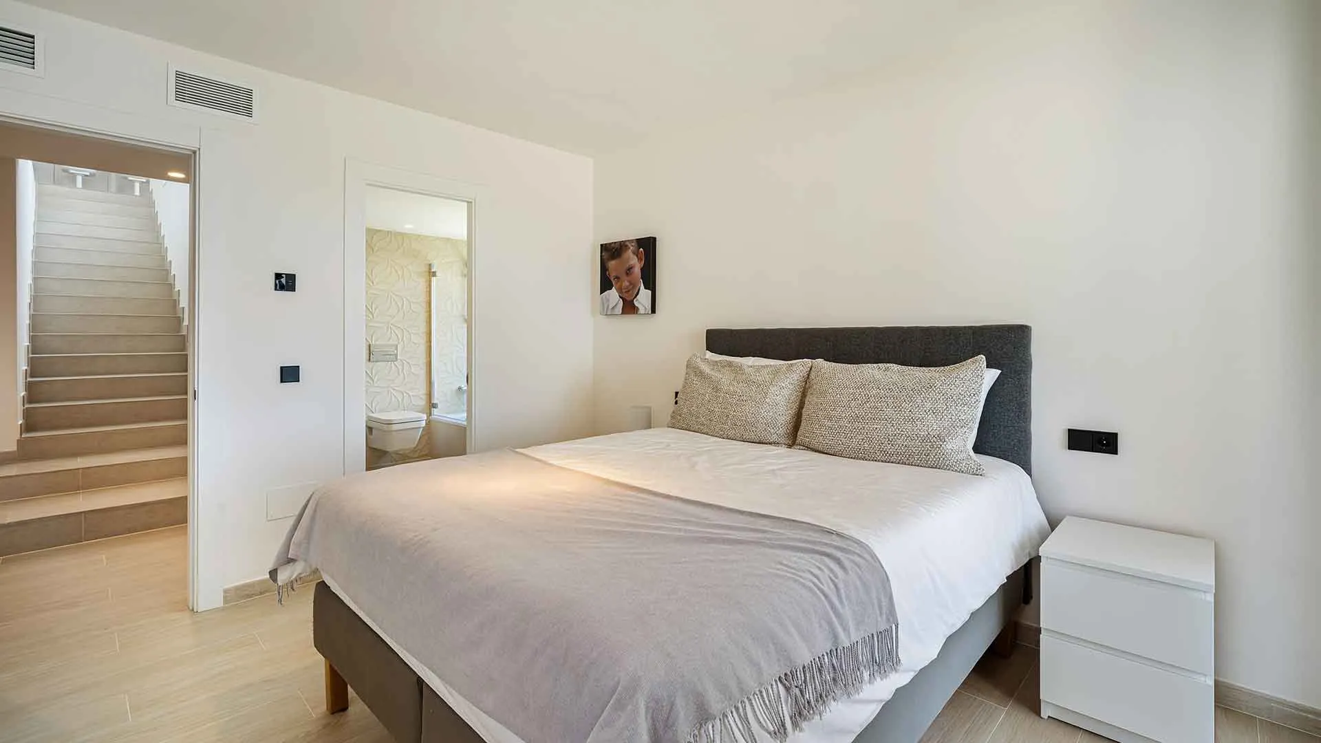 Villa with 5 bedrooms for sale in Las Lomas de Nueva Andalucia