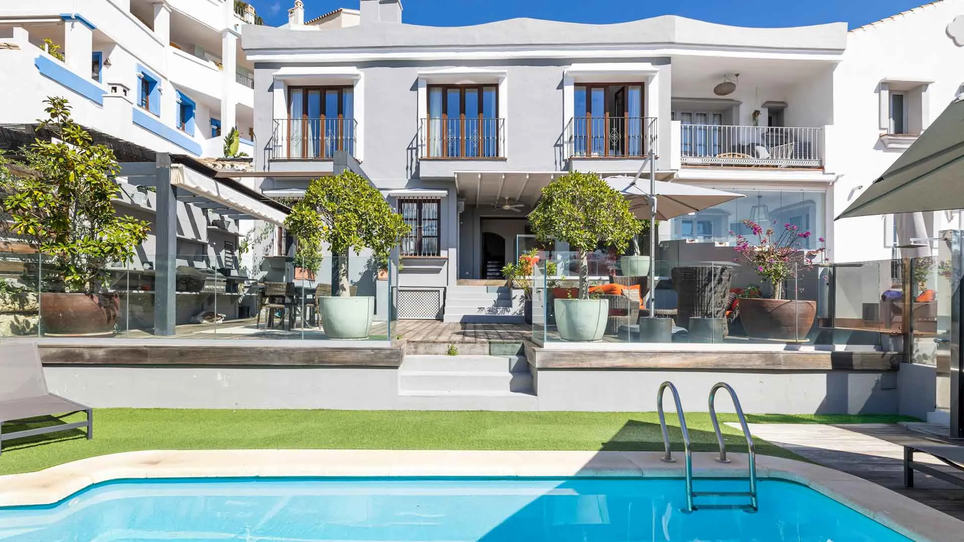 Semi detached house with 5 bedrooms for sale in La Heredia