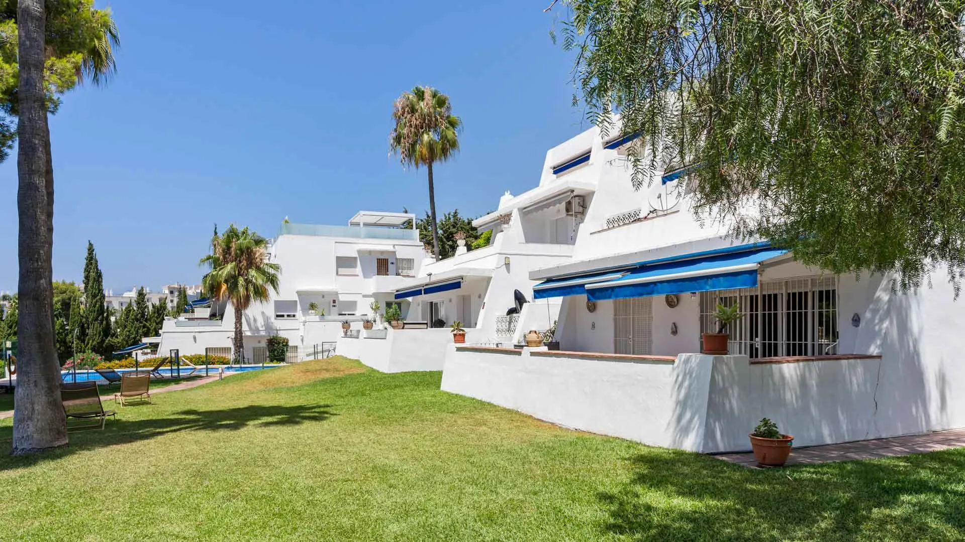 Se vende apartamento en Nueva Andalucia con 3 dormitorios