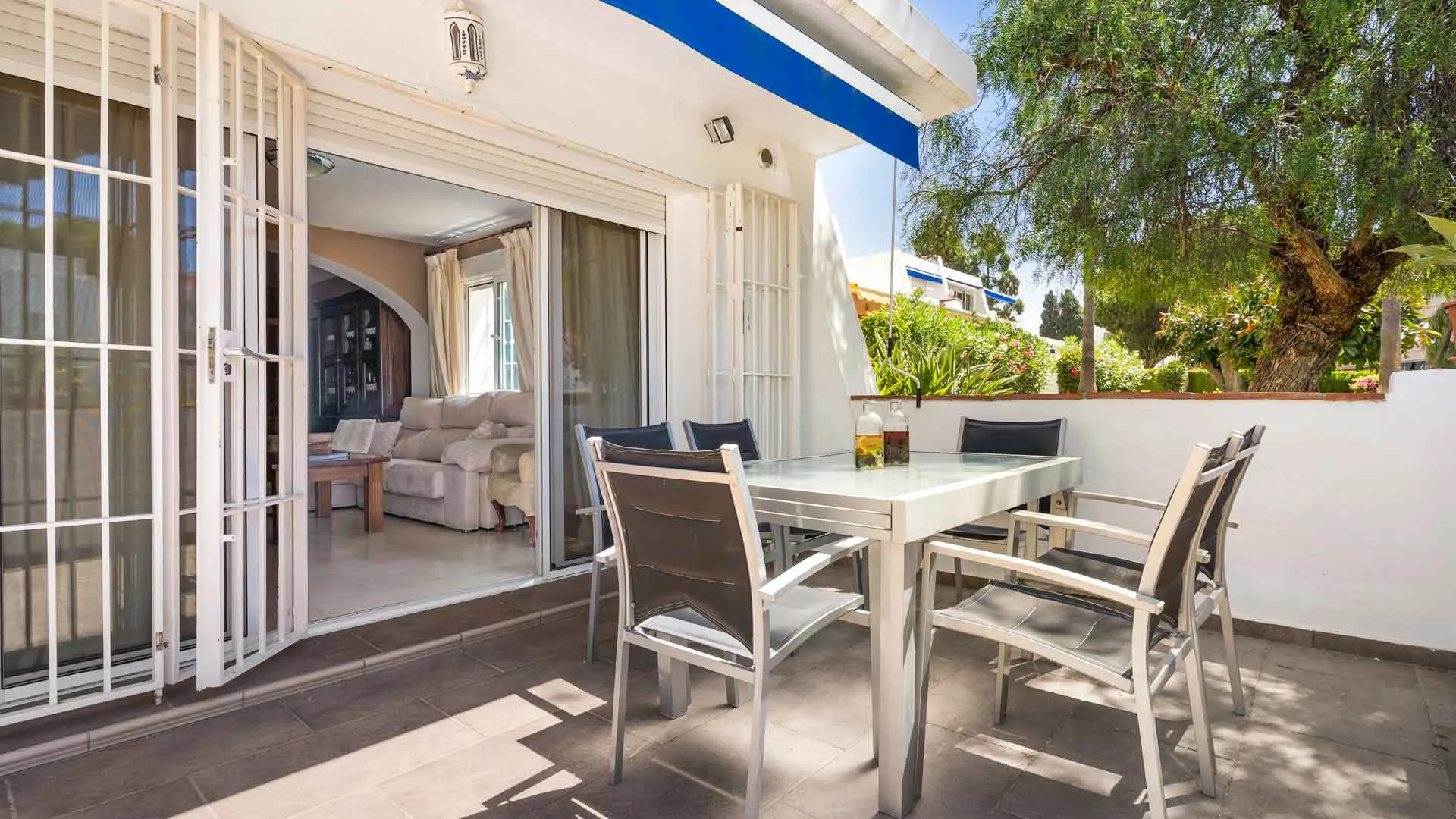Se vende apartamento en Nueva Andalucia con 3 dormitorios