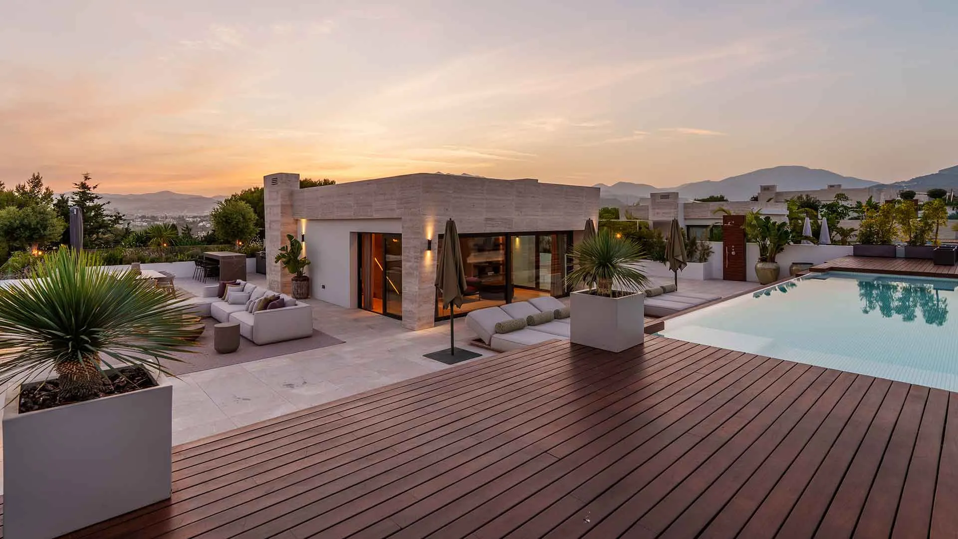 Buy penthouse in Epic Marbella