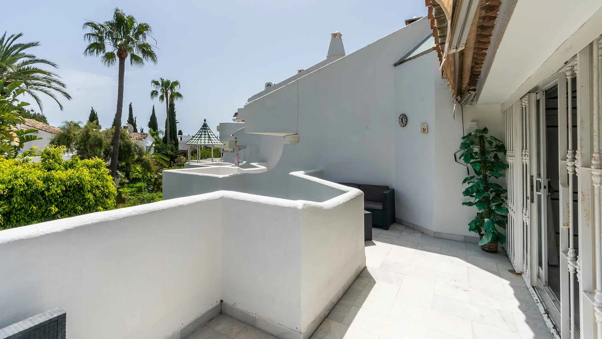 Marbella Golden Mile town house for sale