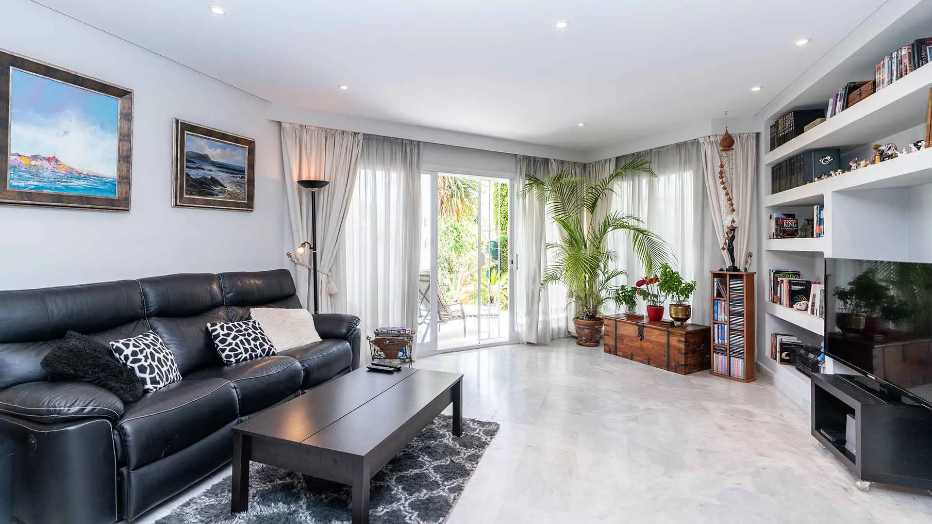 Marbella Golden Mile town house for sale