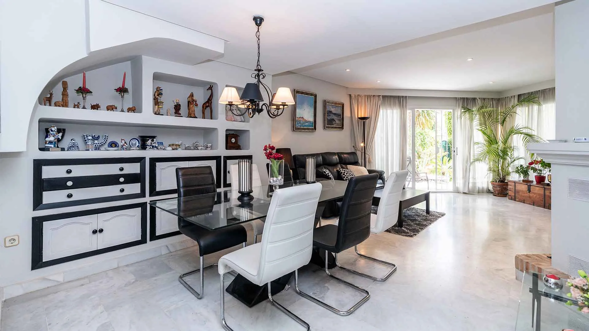 Marbella Golden Mile town house for sale