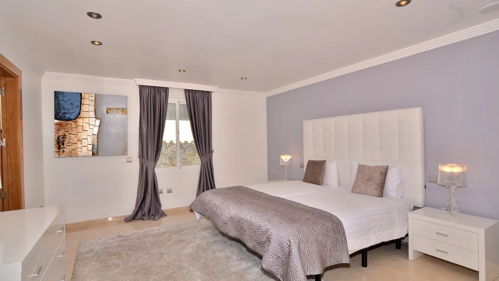 Comprar villa en Elviria de 8 dormitorios