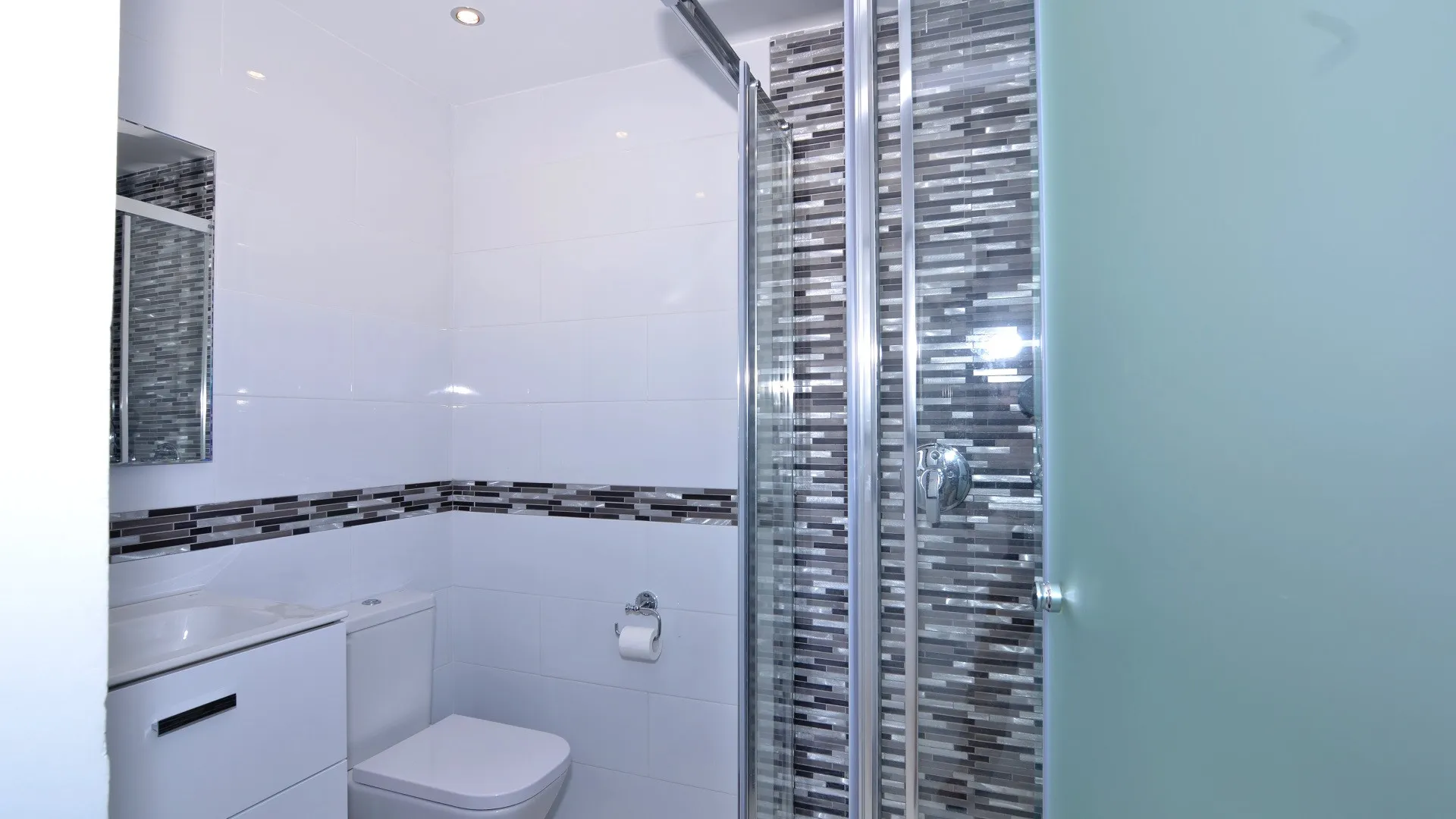 Comprar villa en Elviria de 8 dormitorios