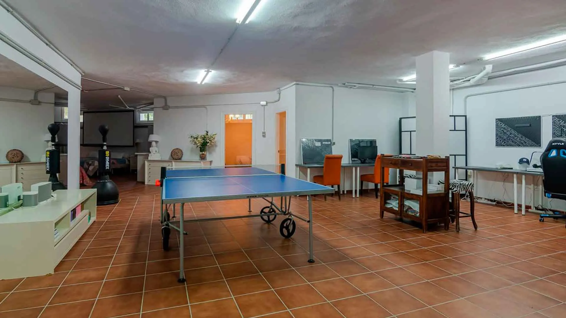 Villa for sale in Paraiso Alto with 6 bedrooms
