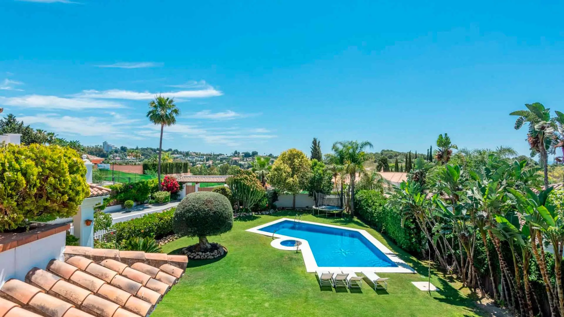Villa for sale in Paraiso Alto with 6 bedrooms