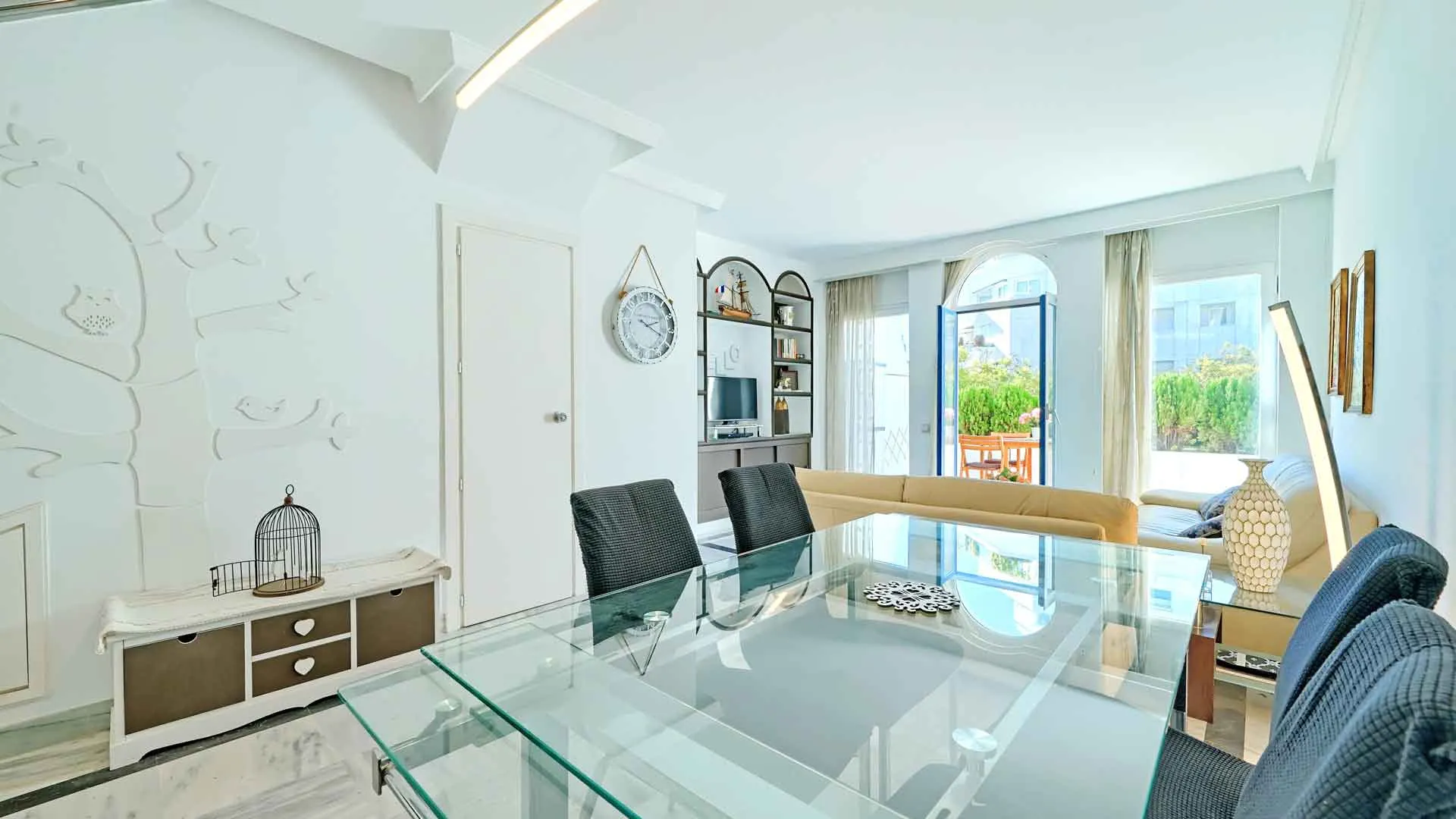 Apartamento en venta de 2 dormitorios en Marbella House