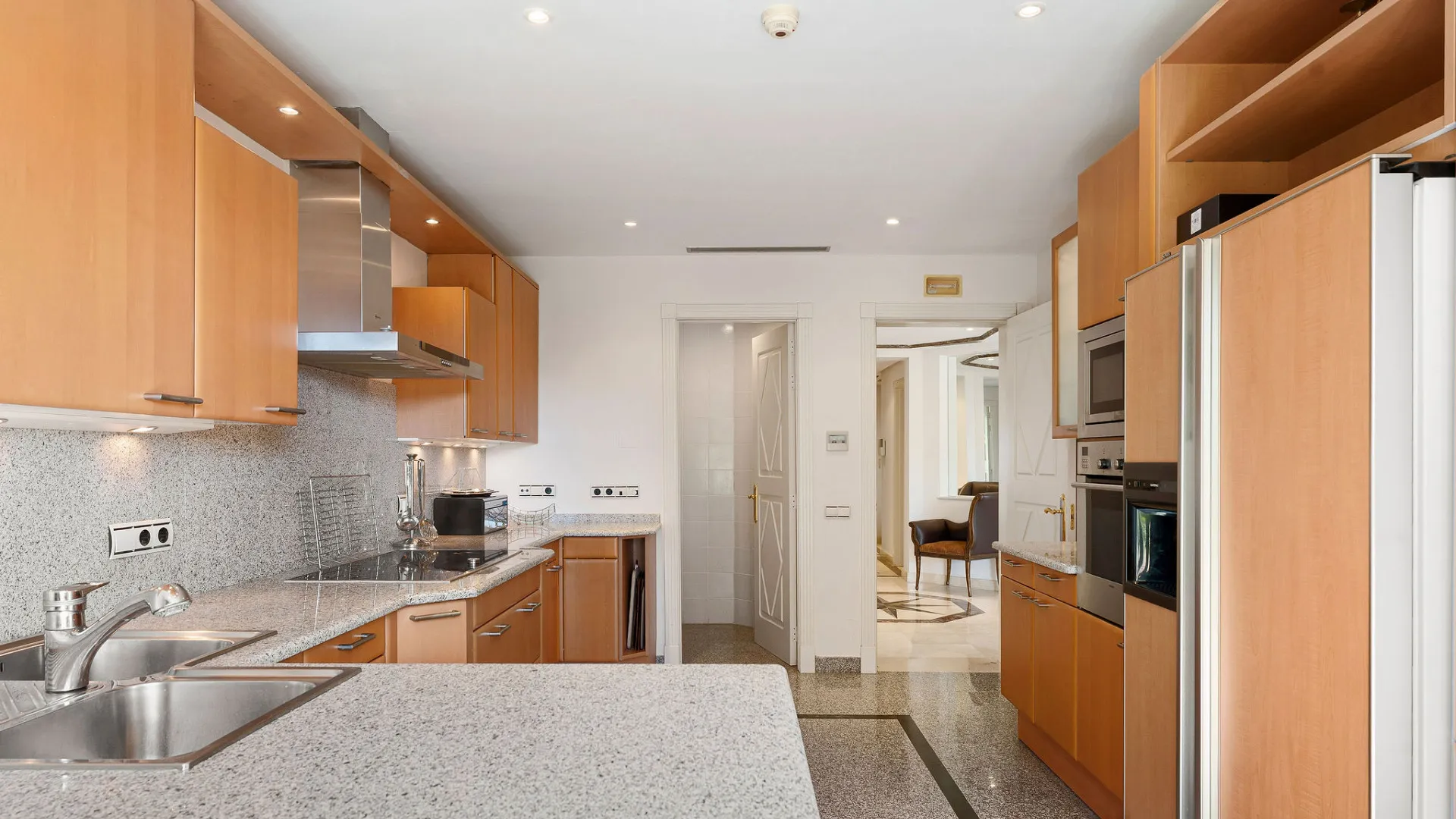 For sale Aloha Park apartment