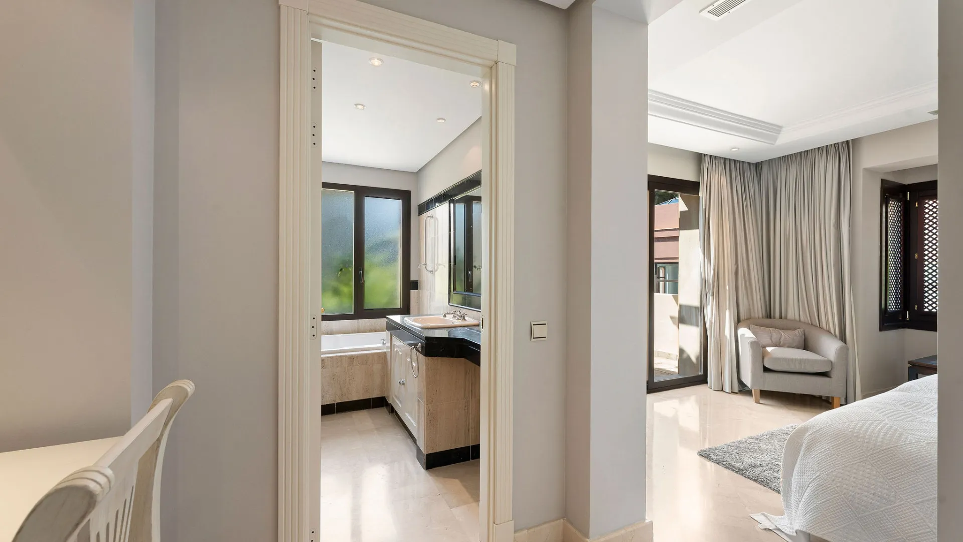 For sale Aloha Park apartment