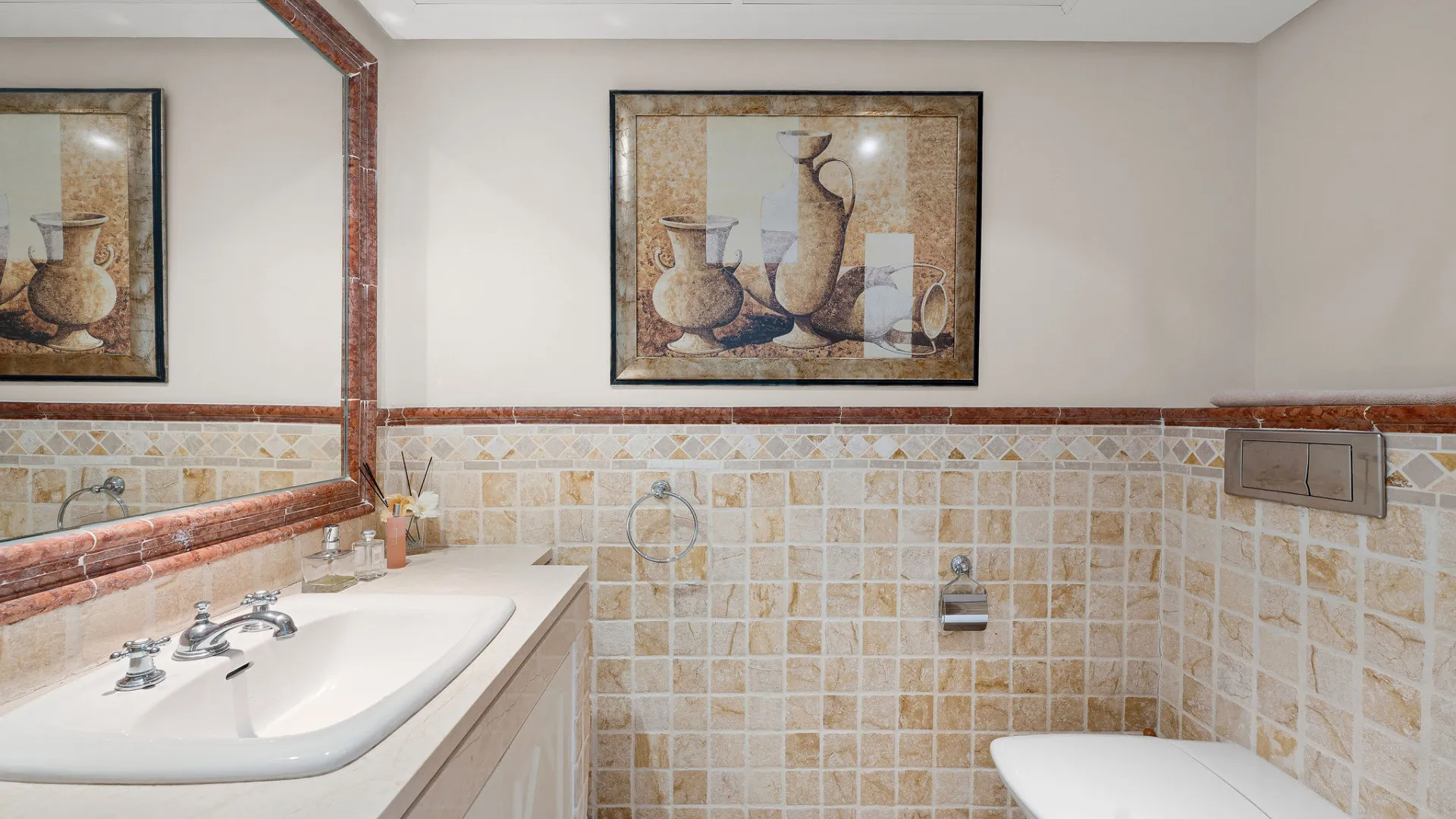 For sale Aloha Park apartment
