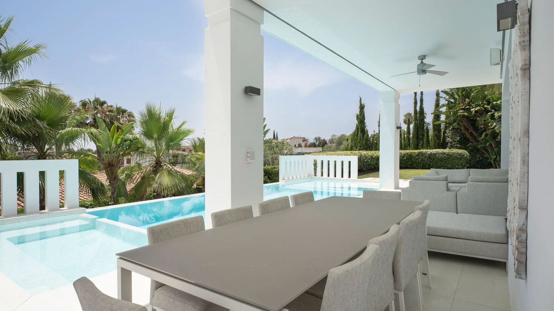 For sale Nagüeles villa with 5 bedrooms