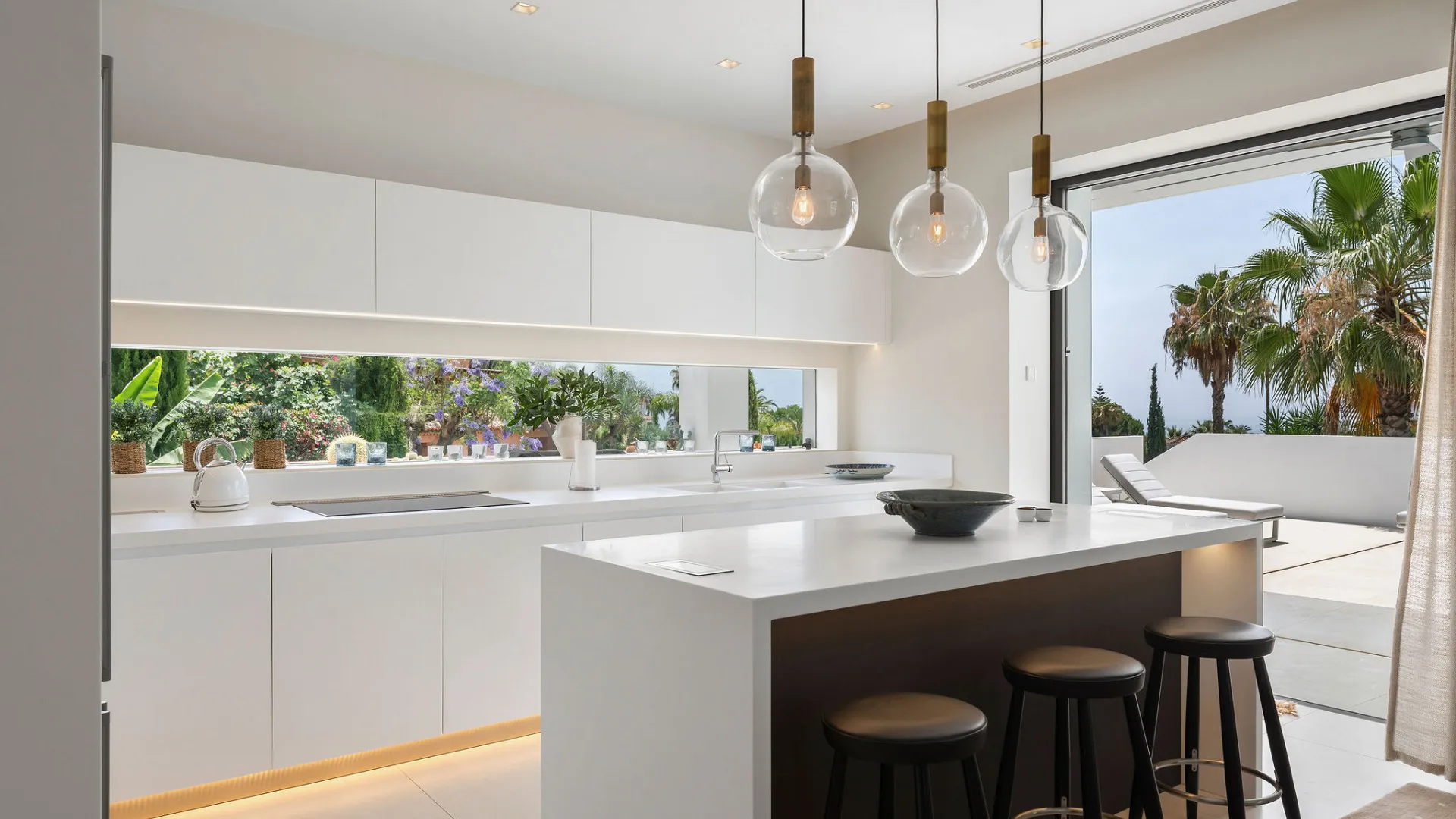 For sale Nagüeles villa with 5 bedrooms
