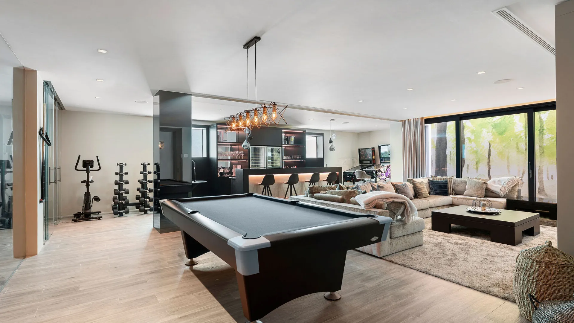 For sale Nagüeles villa with 5 bedrooms