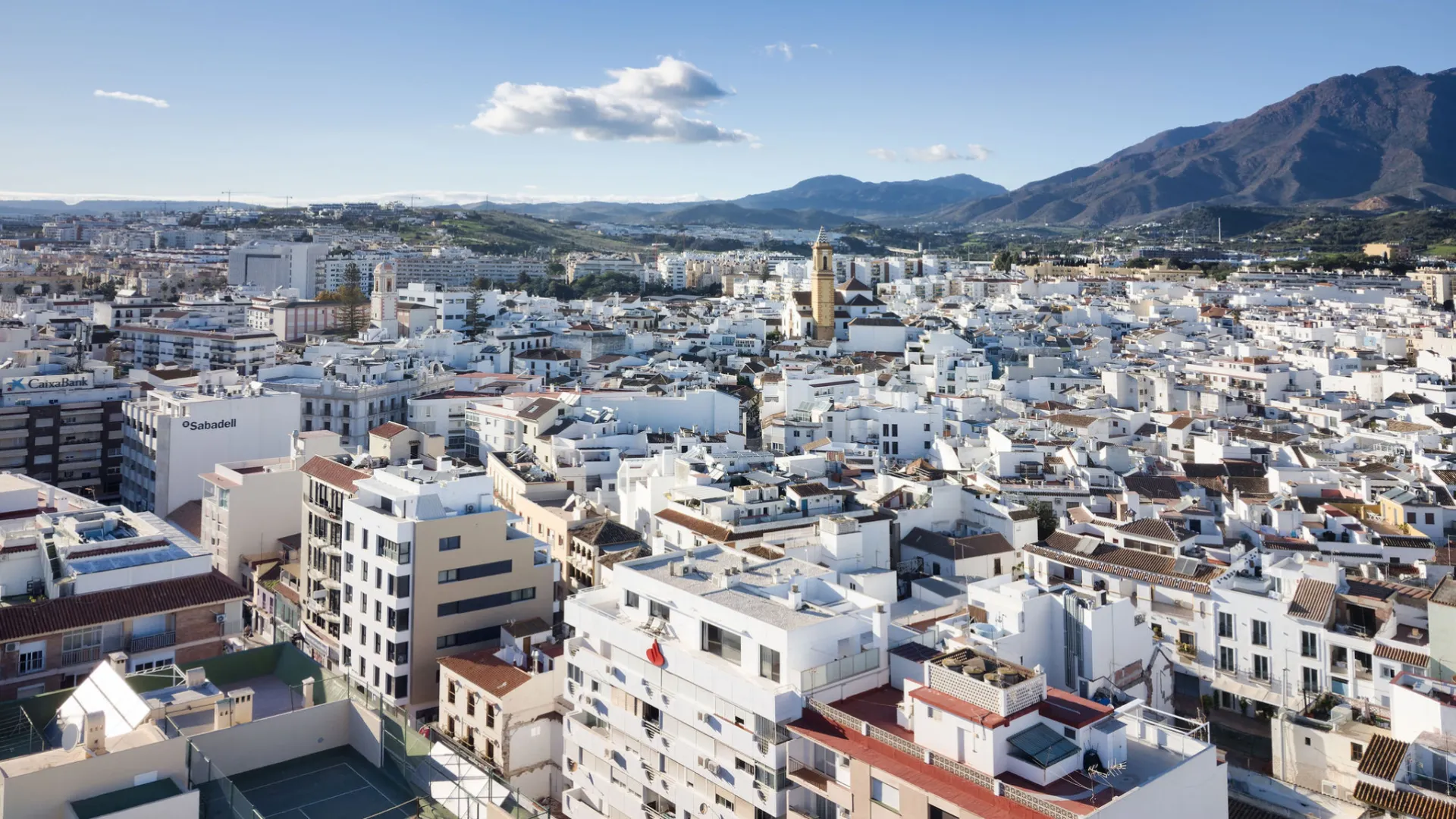 Estepona Ciudad, Ático a la venta con 3 dormitorios