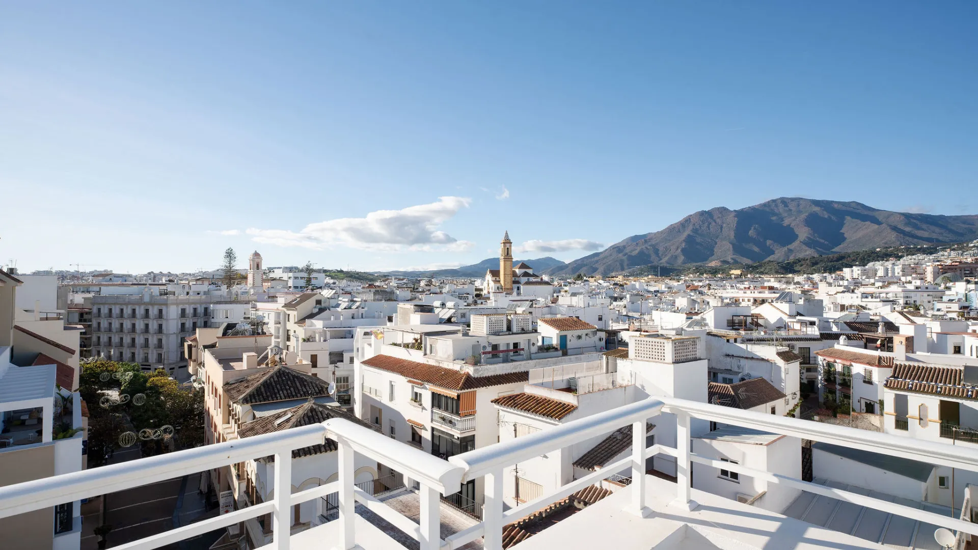 Estepona Ciudad, Ático a la venta con 3 dormitorios