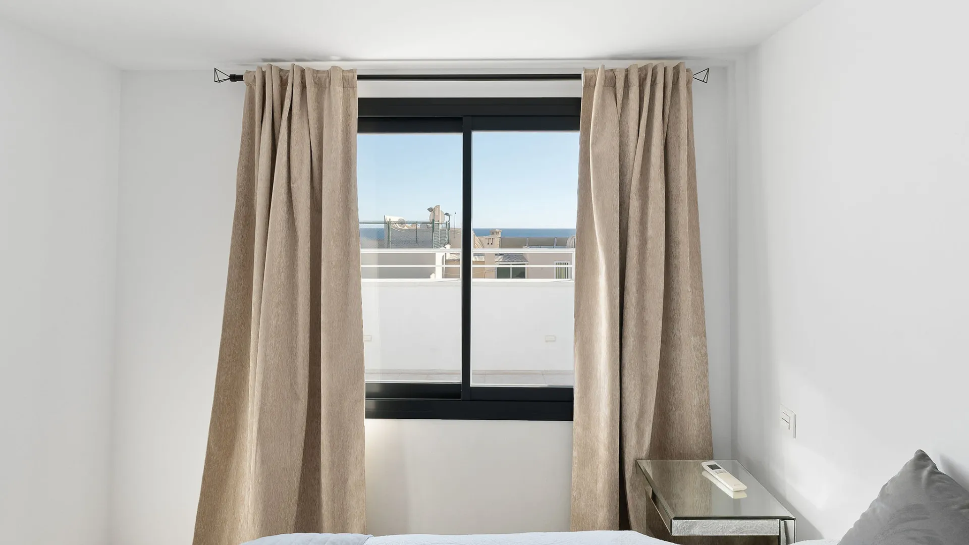 Estepona Ciudad, Ático a la venta con 3 dormitorios